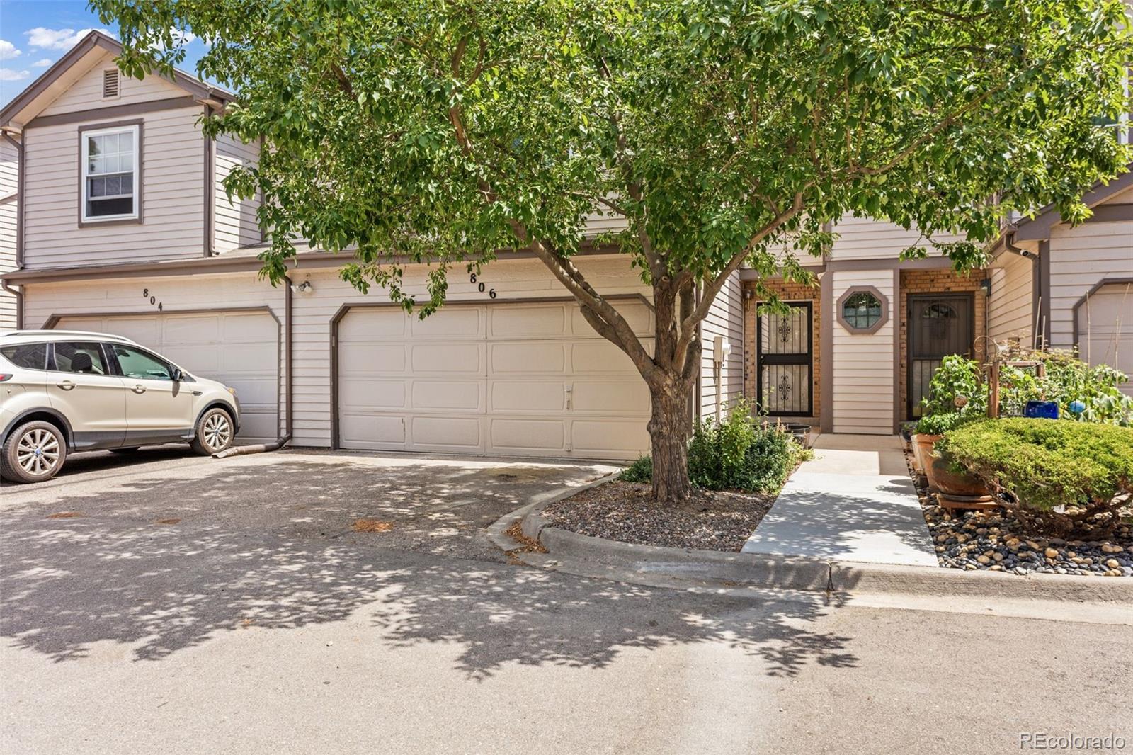 MLS Image #0 for 806 s joplin circle,aurora, Colorado