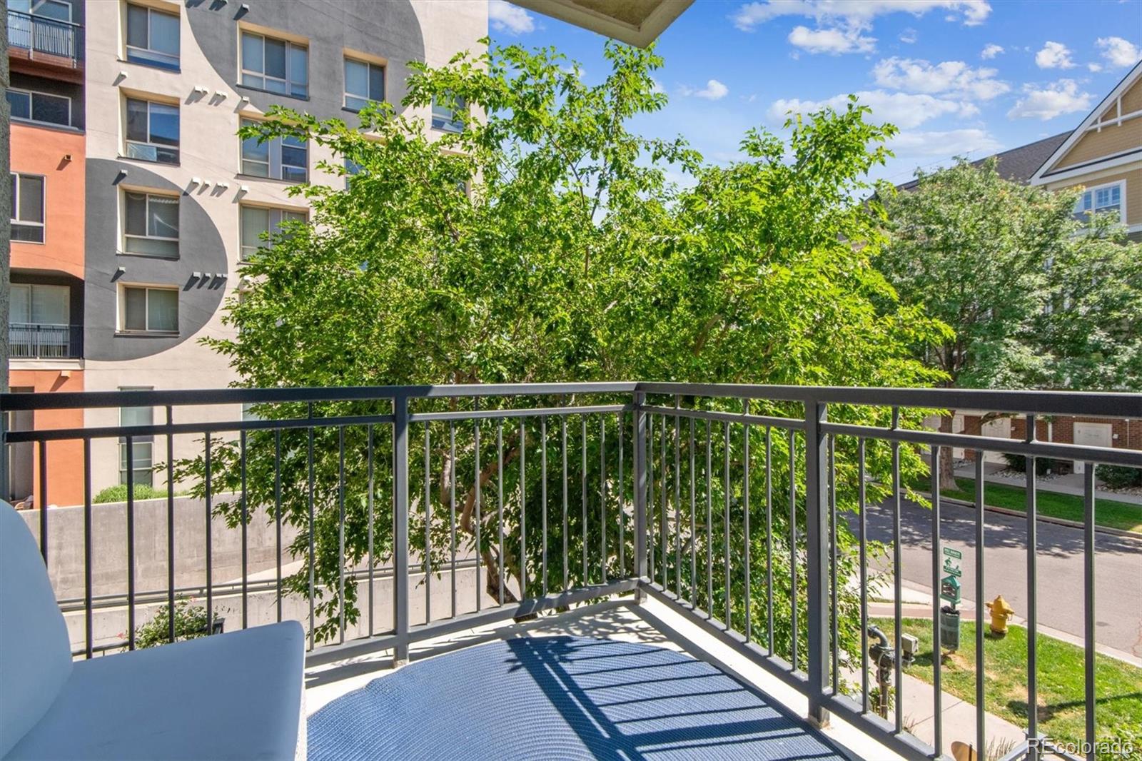 MLS Image #21 for 275 s harrison street 208,denver, Colorado