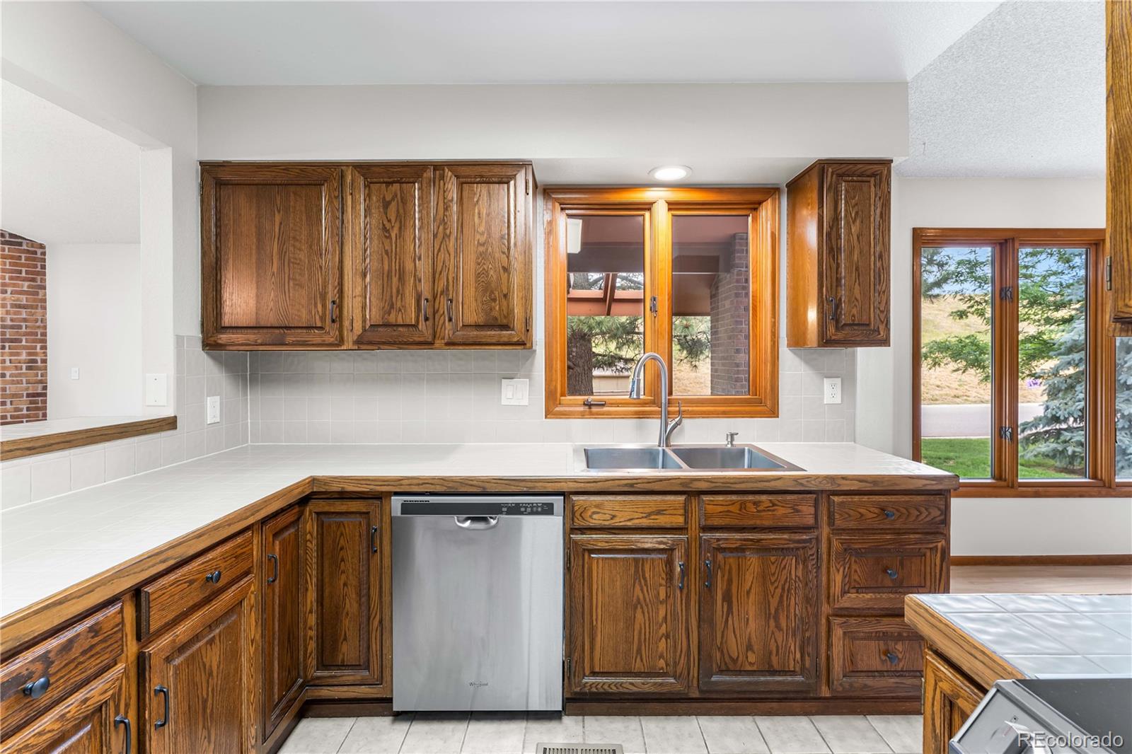 MLS Image #13 for 16082  deer ridge drive,morrison, Colorado