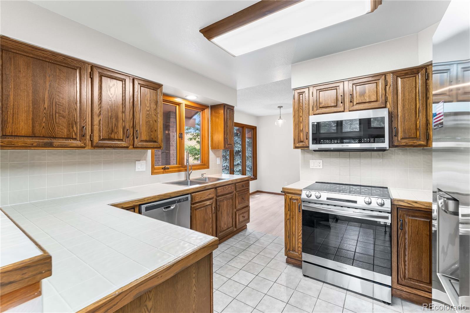 MLS Image #14 for 16082  deer ridge drive,morrison, Colorado