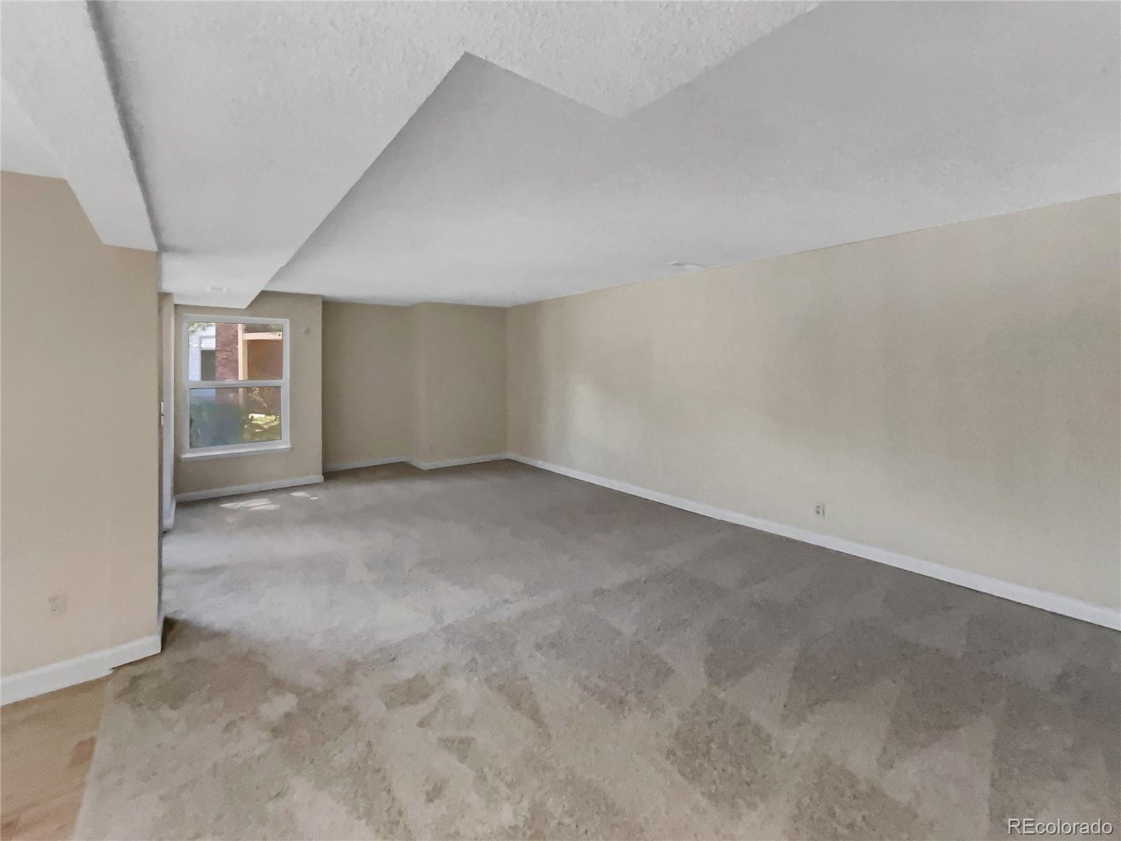 MLS Image #10 for 389 s kalispell way,aurora, Colorado