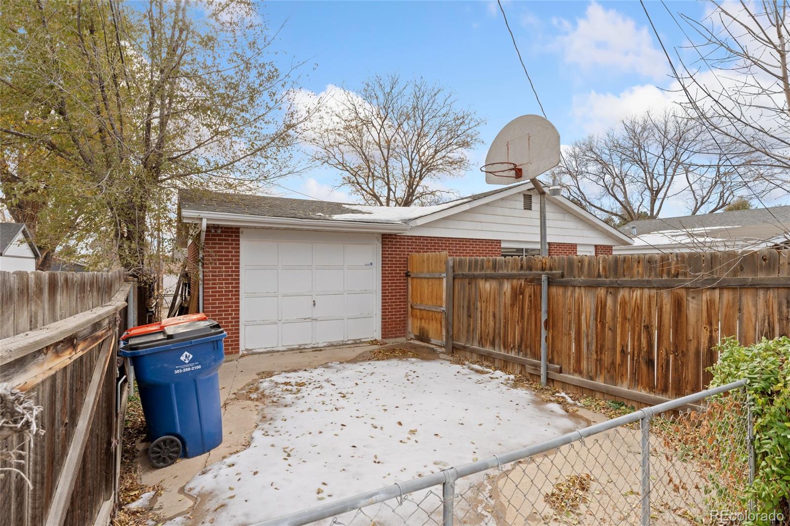 MLS Image #3 for 4660 s pennsylvania street,englewood, Colorado