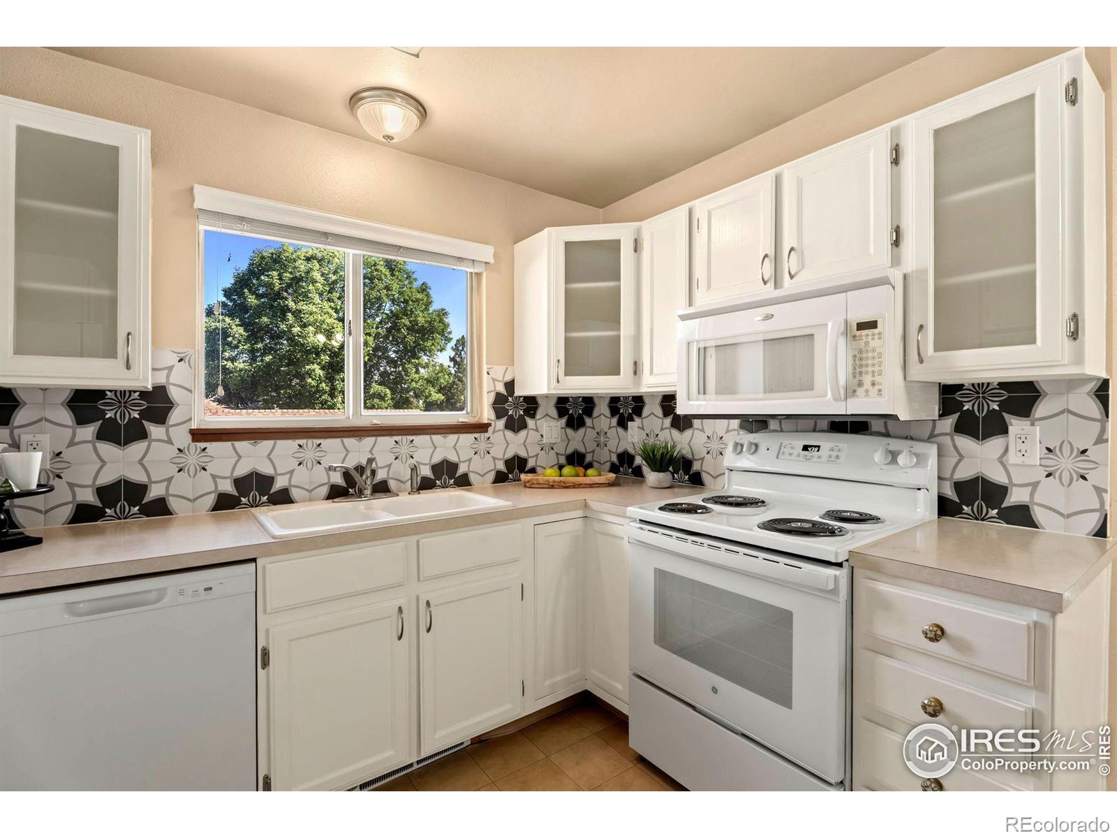 MLS Image #4 for 3500  carlton avenue,fort collins, Colorado