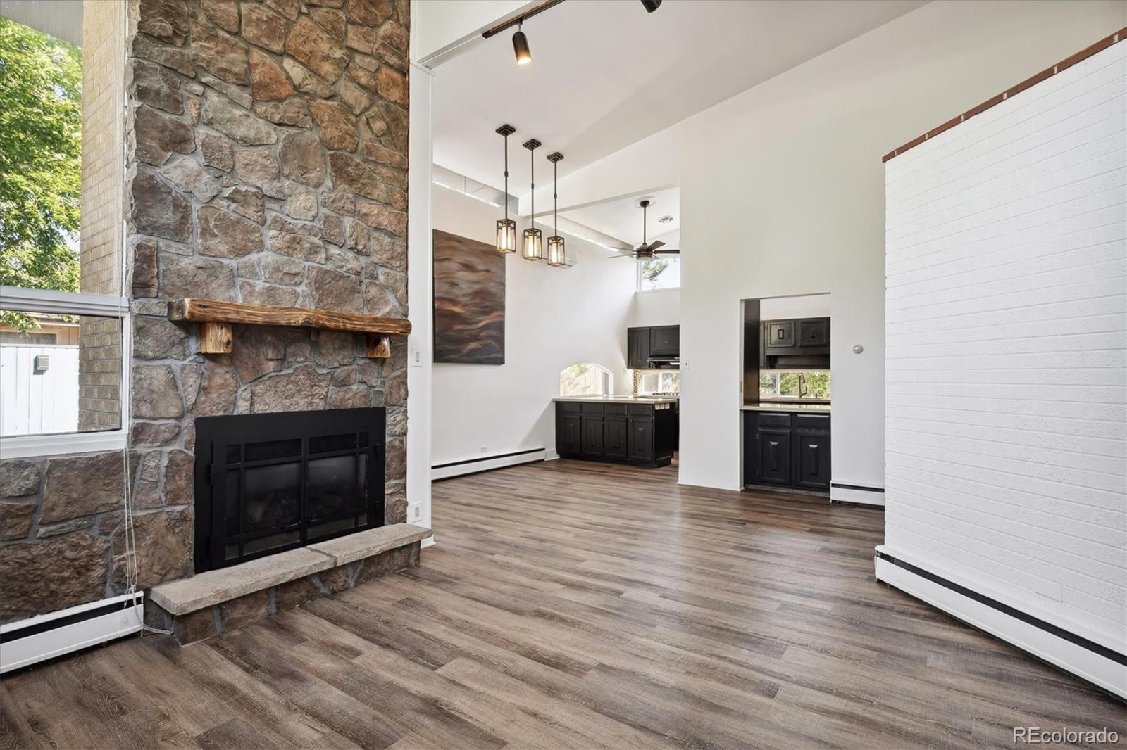 MLS Image #14 for 2536 s holly place,denver, Colorado