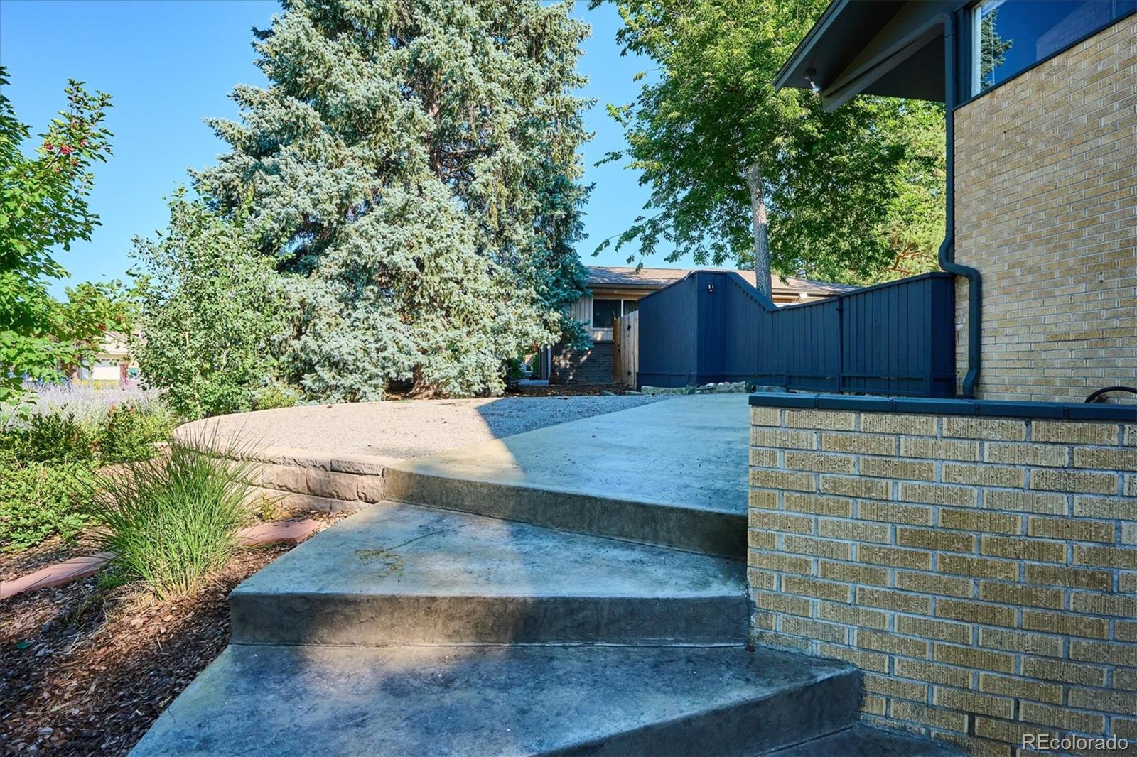 MLS Image #4 for 2536 s holly place,denver, Colorado