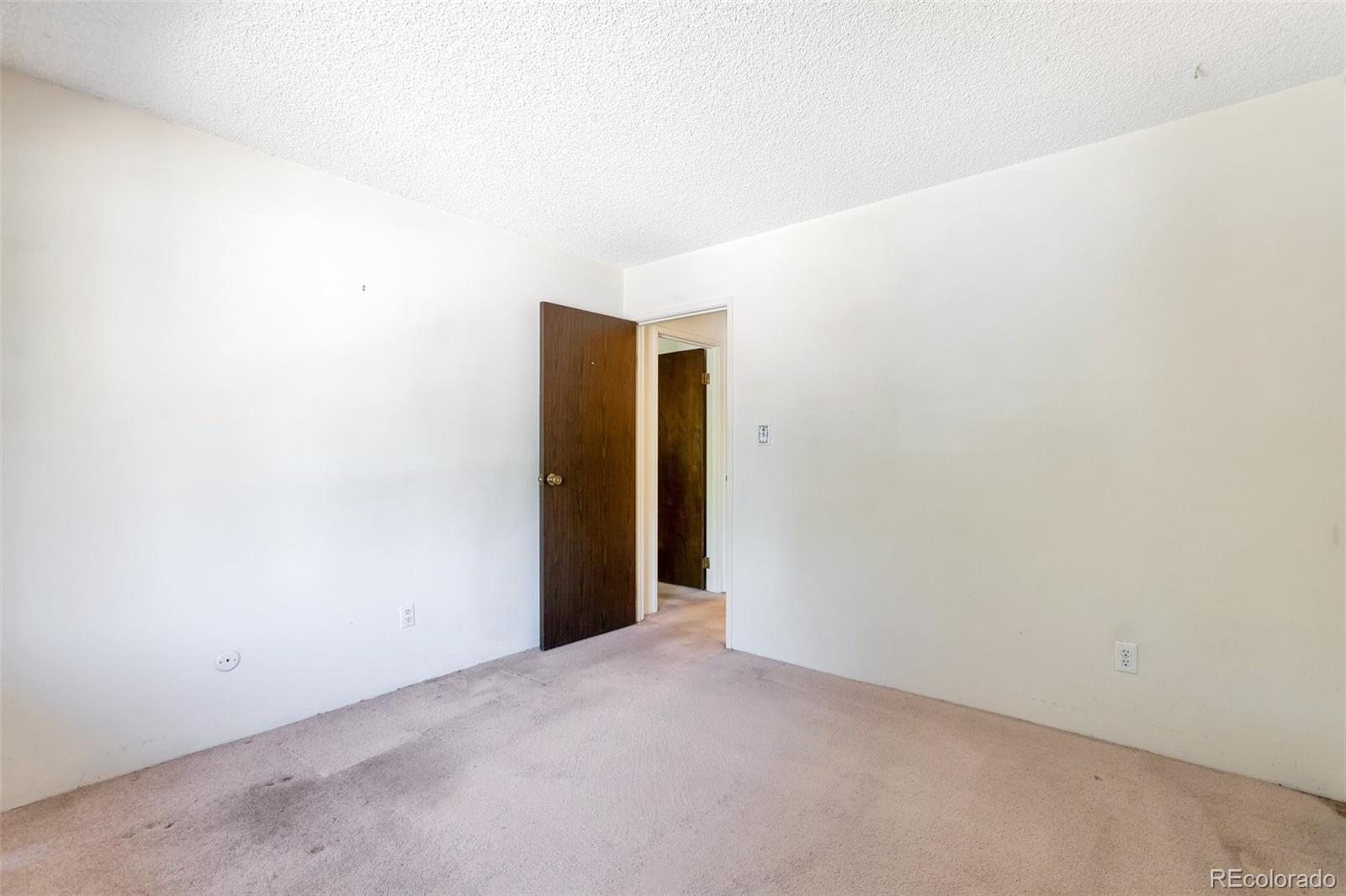 MLS Image #11 for 230 e highline circle,centennial, Colorado