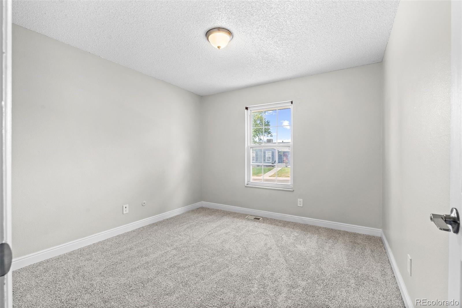 MLS Image #11 for 2581 e 98th avenue,thornton, Colorado