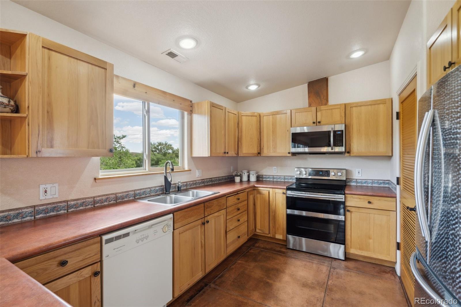 MLS Image #20 for 28  taos place,manitou springs, Colorado