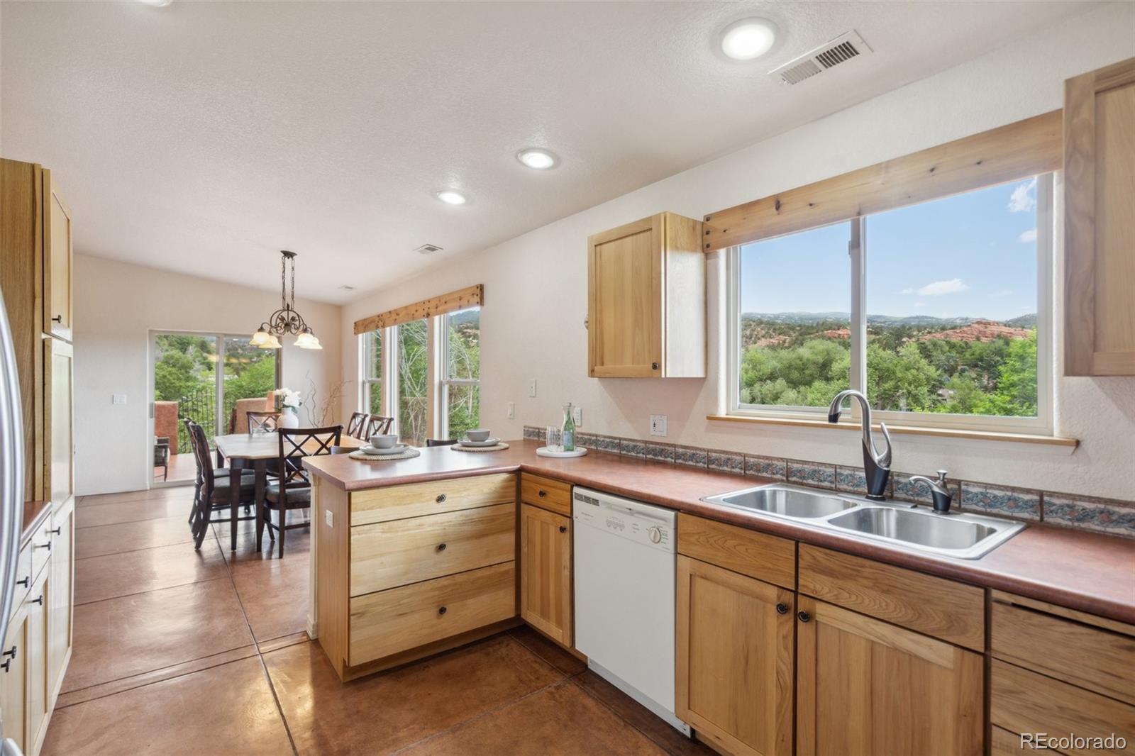 MLS Image #23 for 28  taos place,manitou springs, Colorado