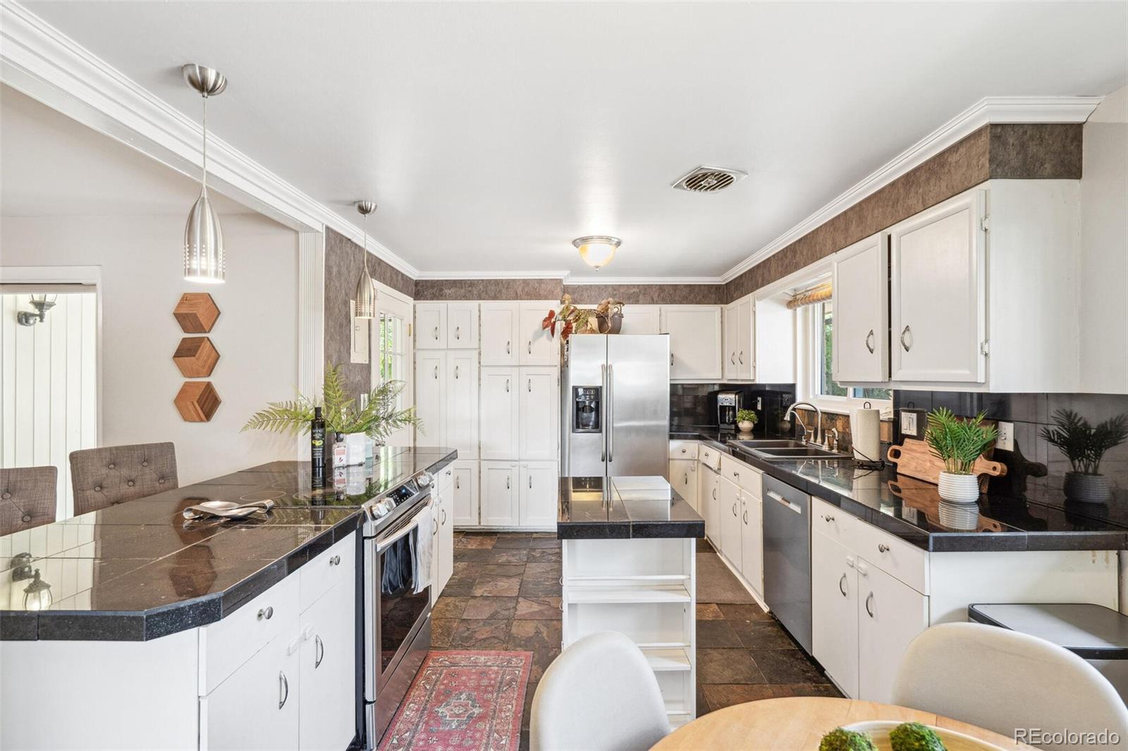 MLS Image #16 for 2709 s patton court,denver, Colorado