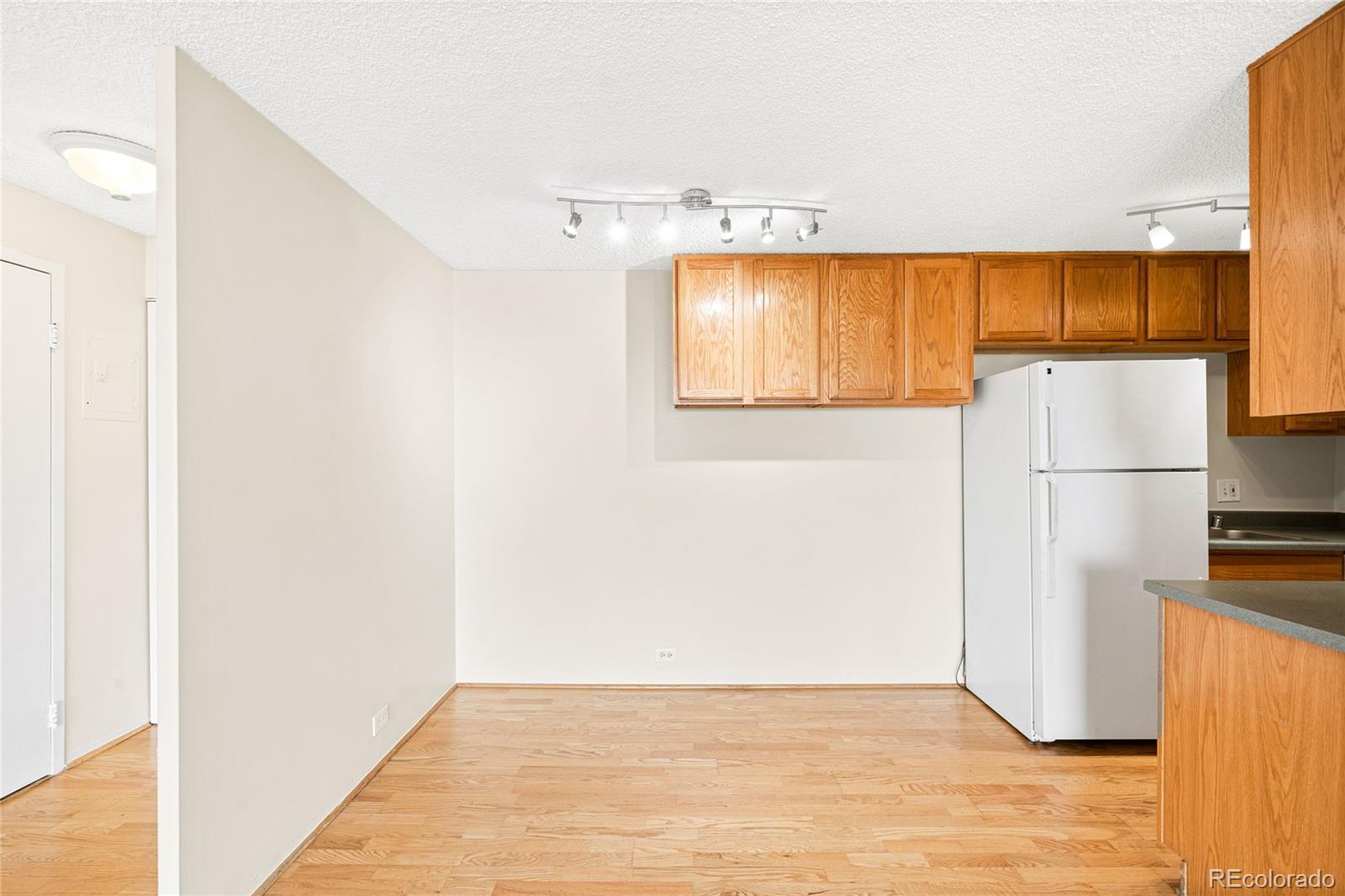 MLS Image #11 for 2225  buchtel boulevard 1012,denver, Colorado