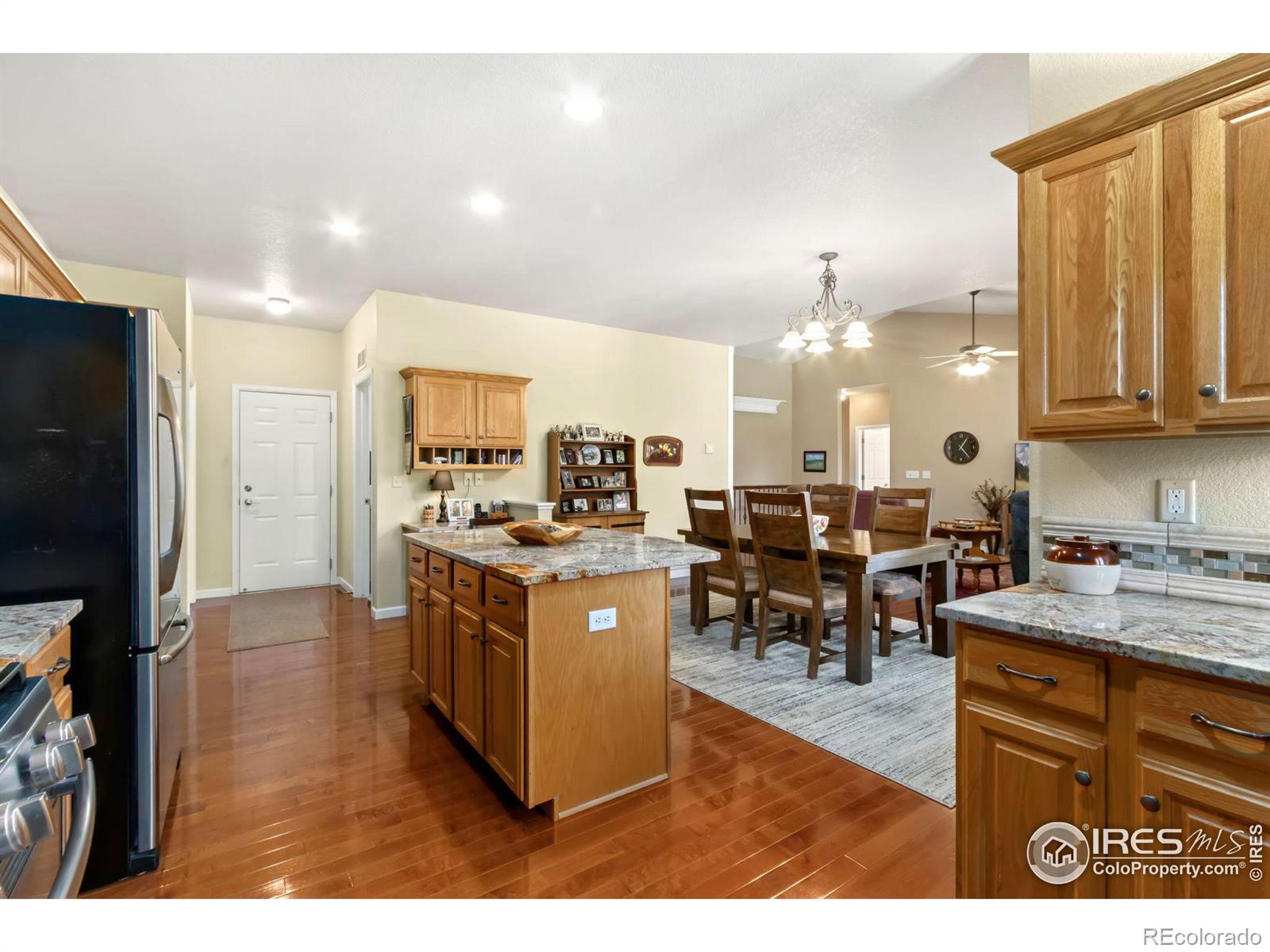 MLS Image #11 for 6317  oakwood court,loveland, Colorado