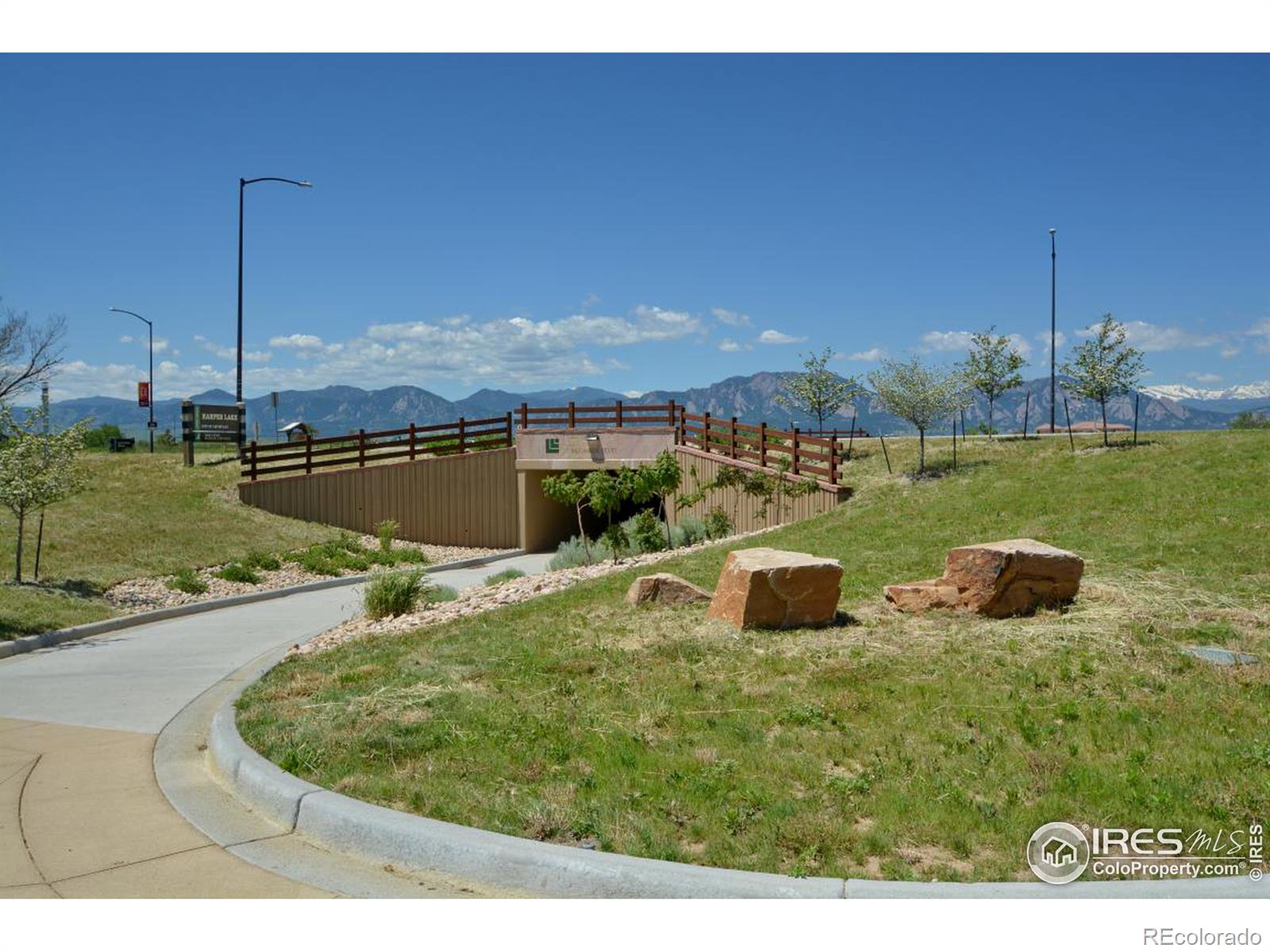 MLS Image #36 for 1085  falcon court,louisville, Colorado