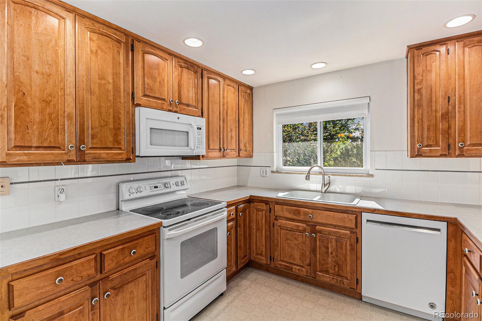 MLS Image #14 for 2275  hillsdale circle,boulder, Colorado