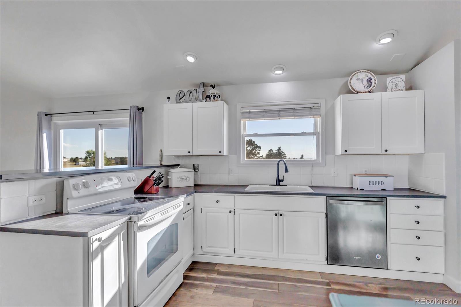 MLS Image #32 for 7567  sun country drive,elizabeth, Colorado