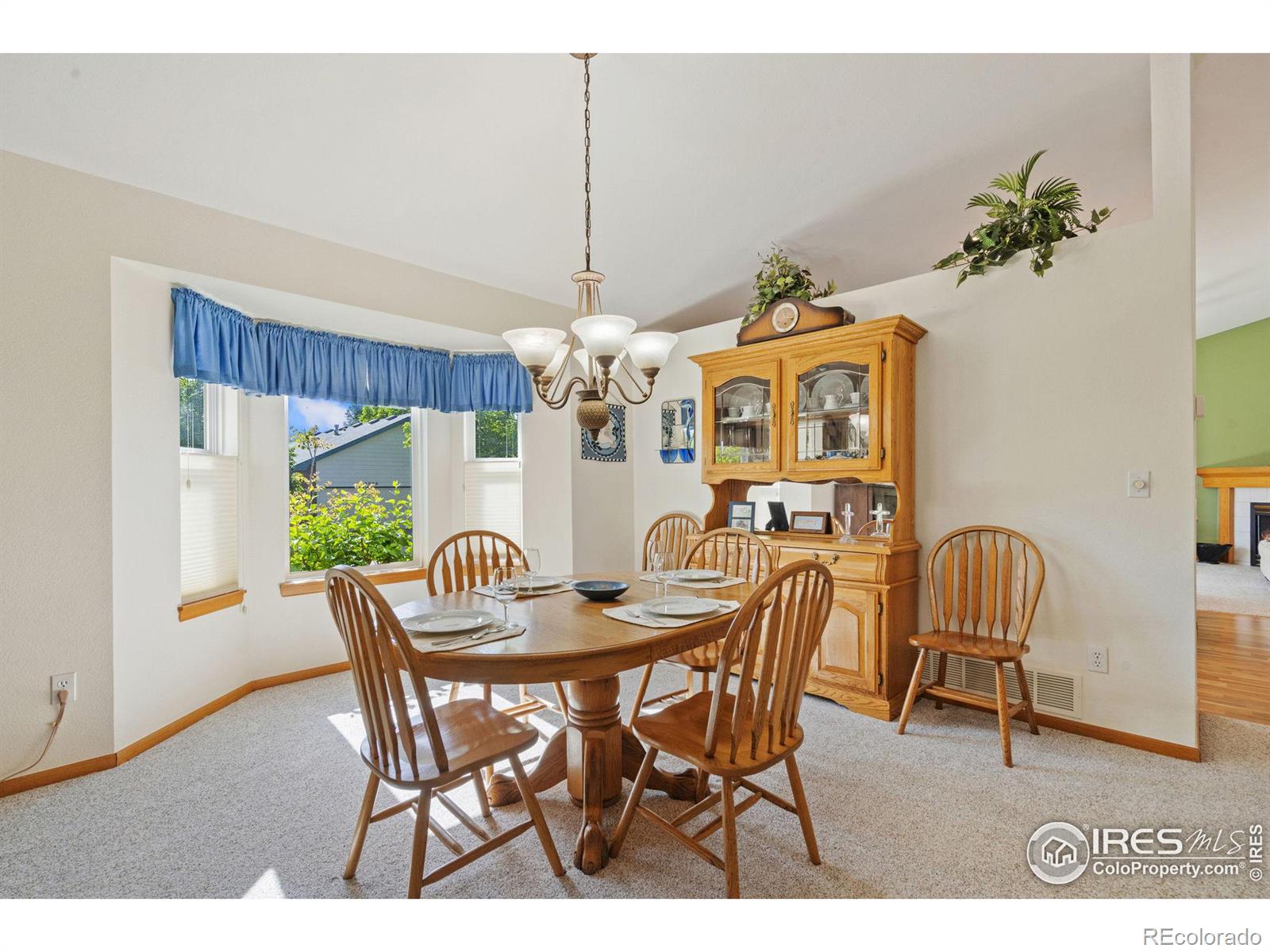 MLS Image #3 for 2304  waverly drive,loveland, Colorado