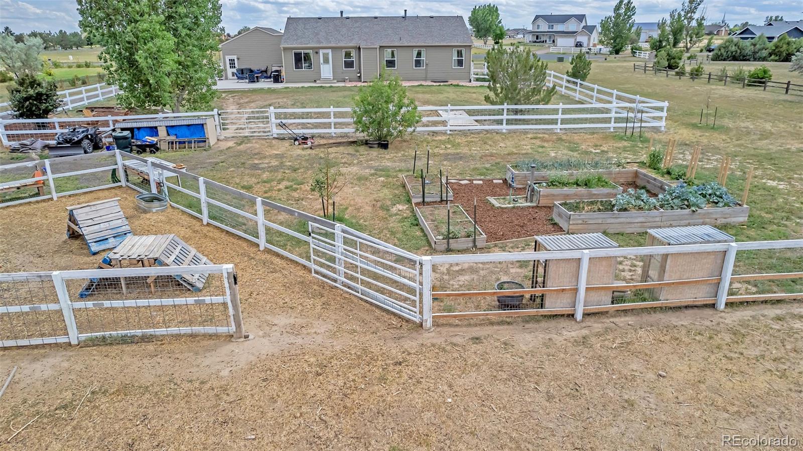 MLS Image #38 for 55453 e apache place,strasburg, Colorado