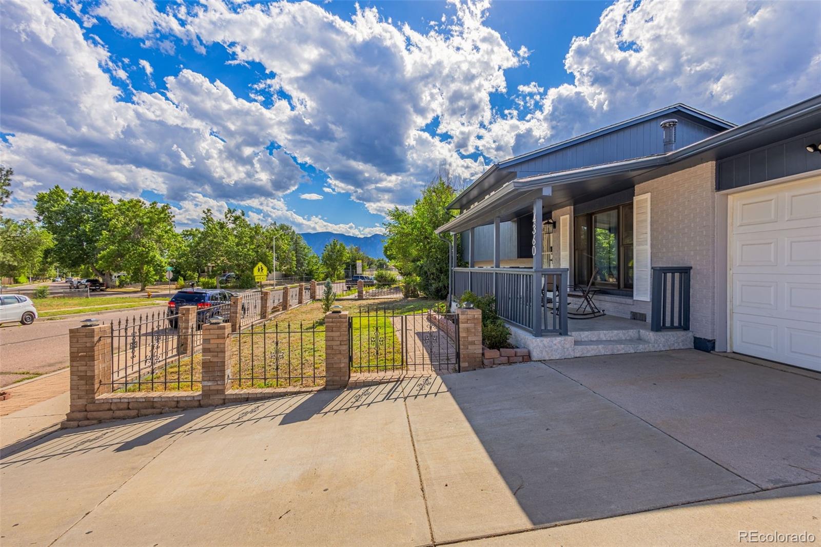 MLS Image #3 for 4360  london lane,colorado springs, Colorado