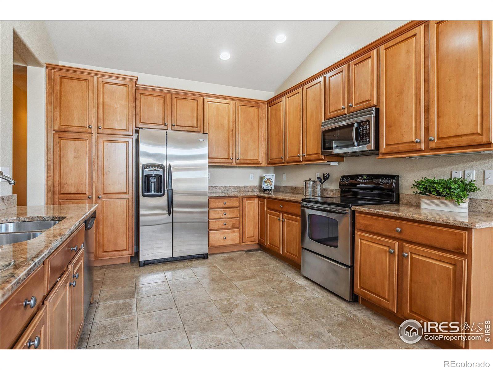 MLS Image #5 for 12442  irving drive,broomfield, Colorado