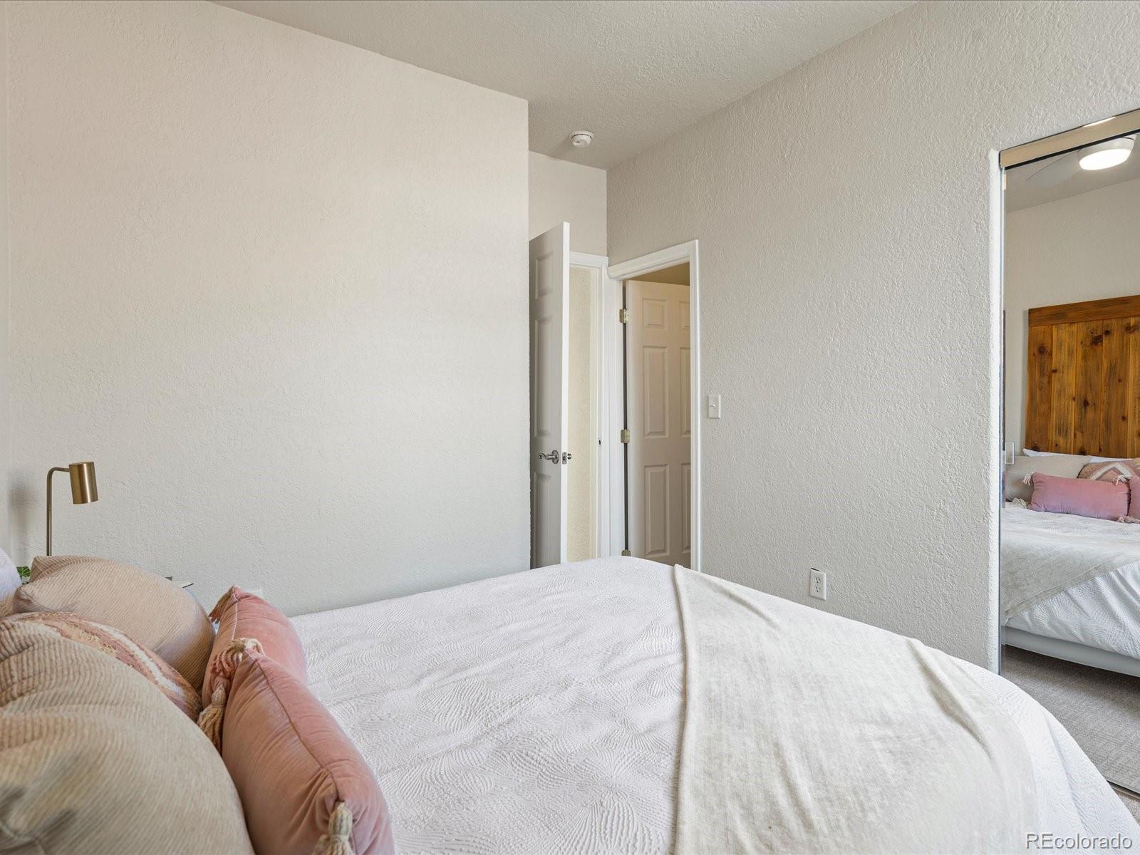 MLS Image #13 for 160 s cherokee street,denver, Colorado