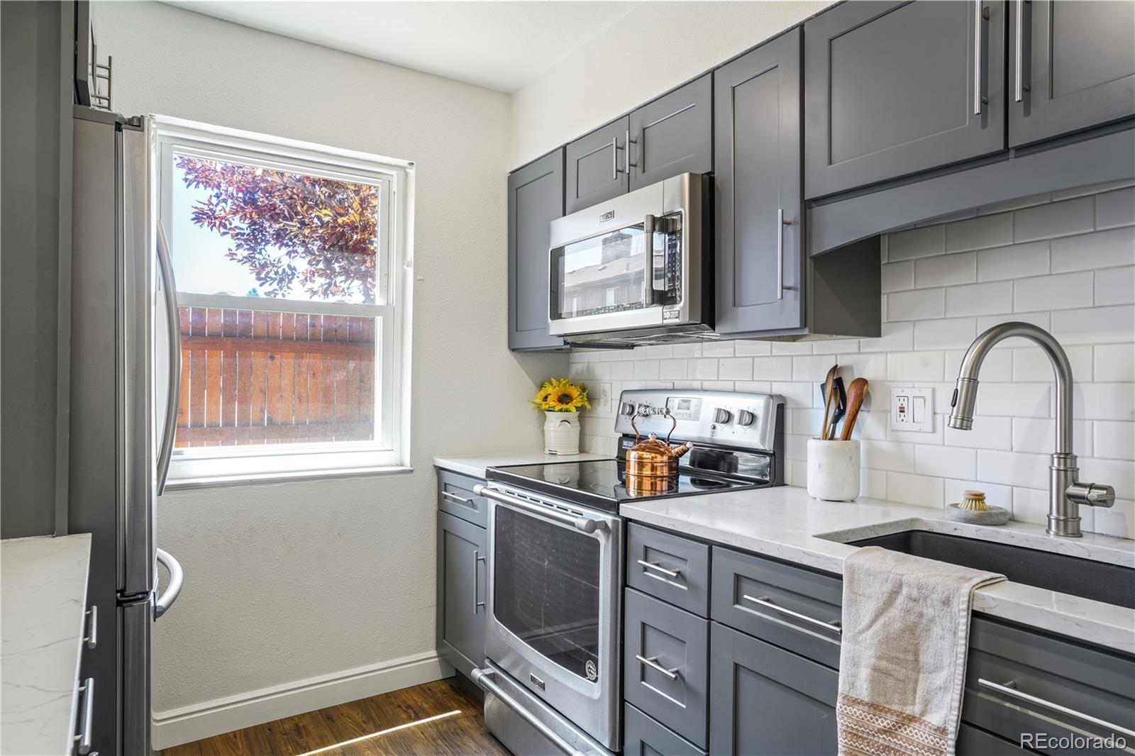 MLS Image #6 for 3825 s monaco parkway 126,denver, Colorado