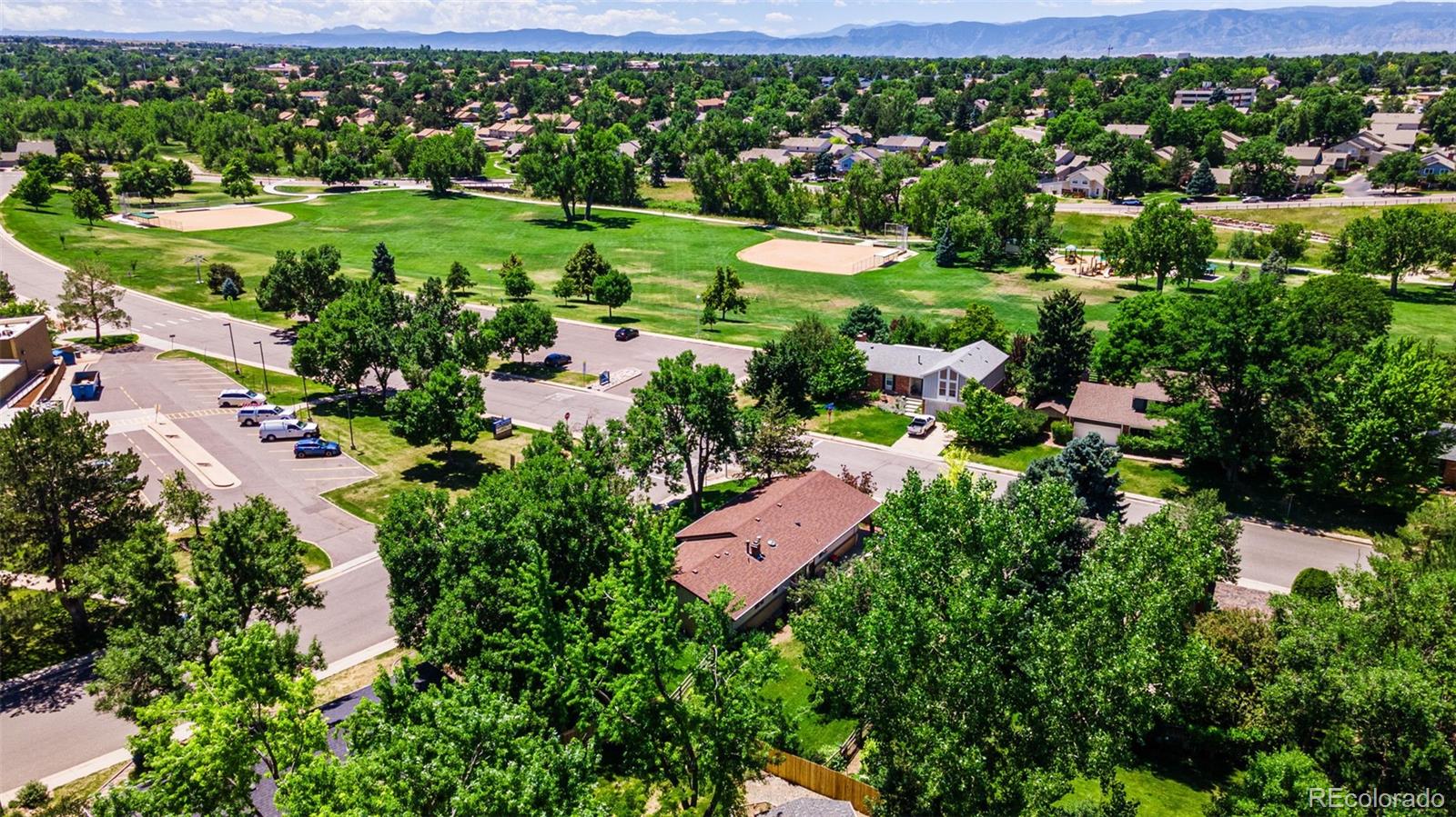 MLS Image #38 for 6928 s columbine way,centennial, Colorado