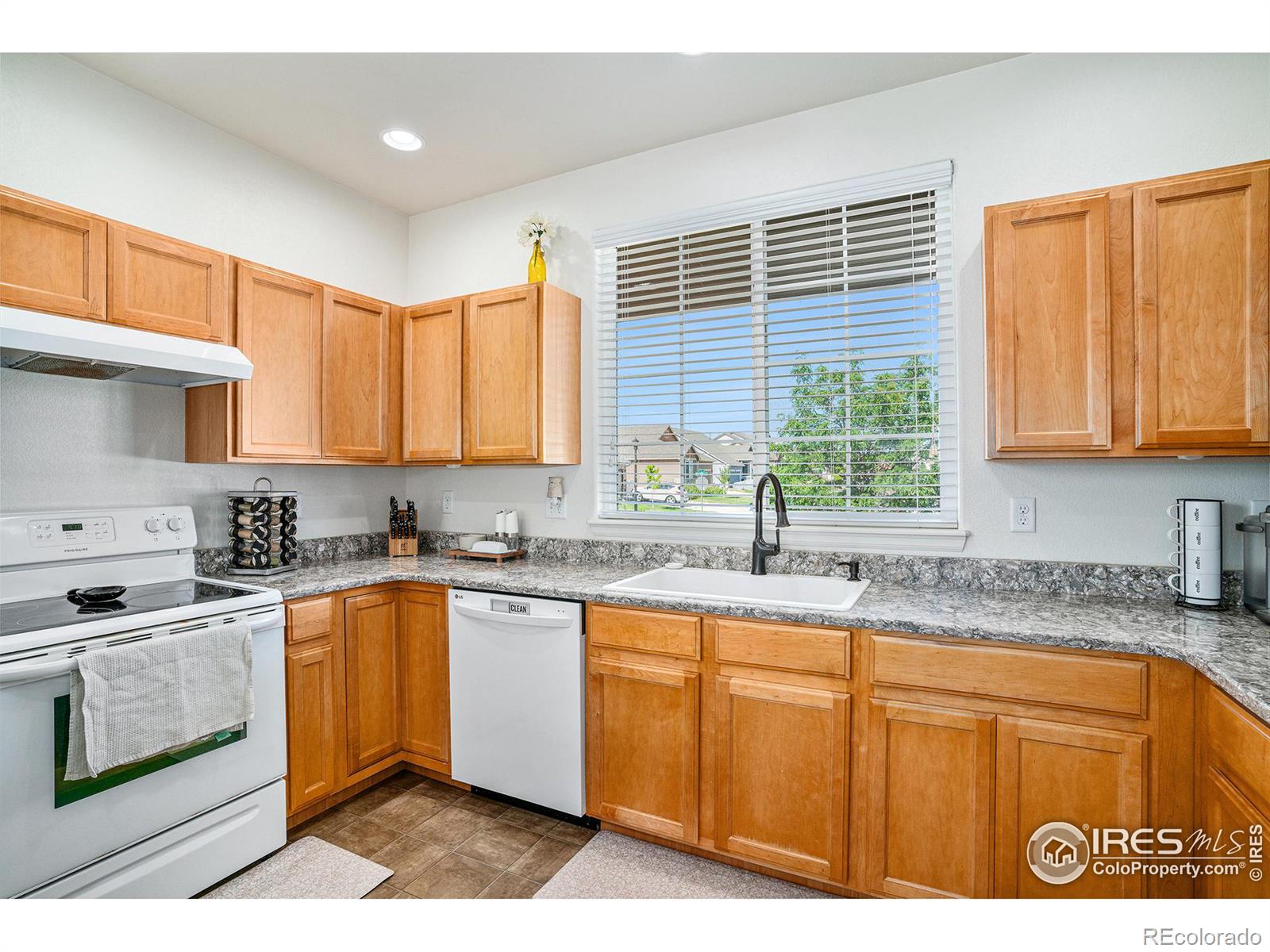 MLS Image #15 for 2314  77th avenue,greeley, Colorado