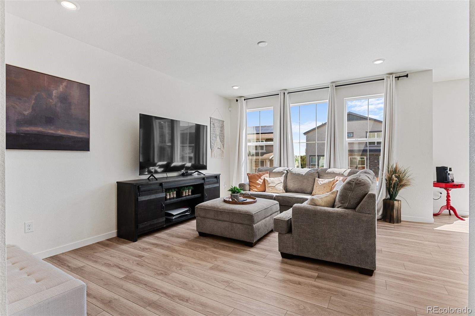 MLS Image #5 for 1064 s eaton park court,aurora, Colorado