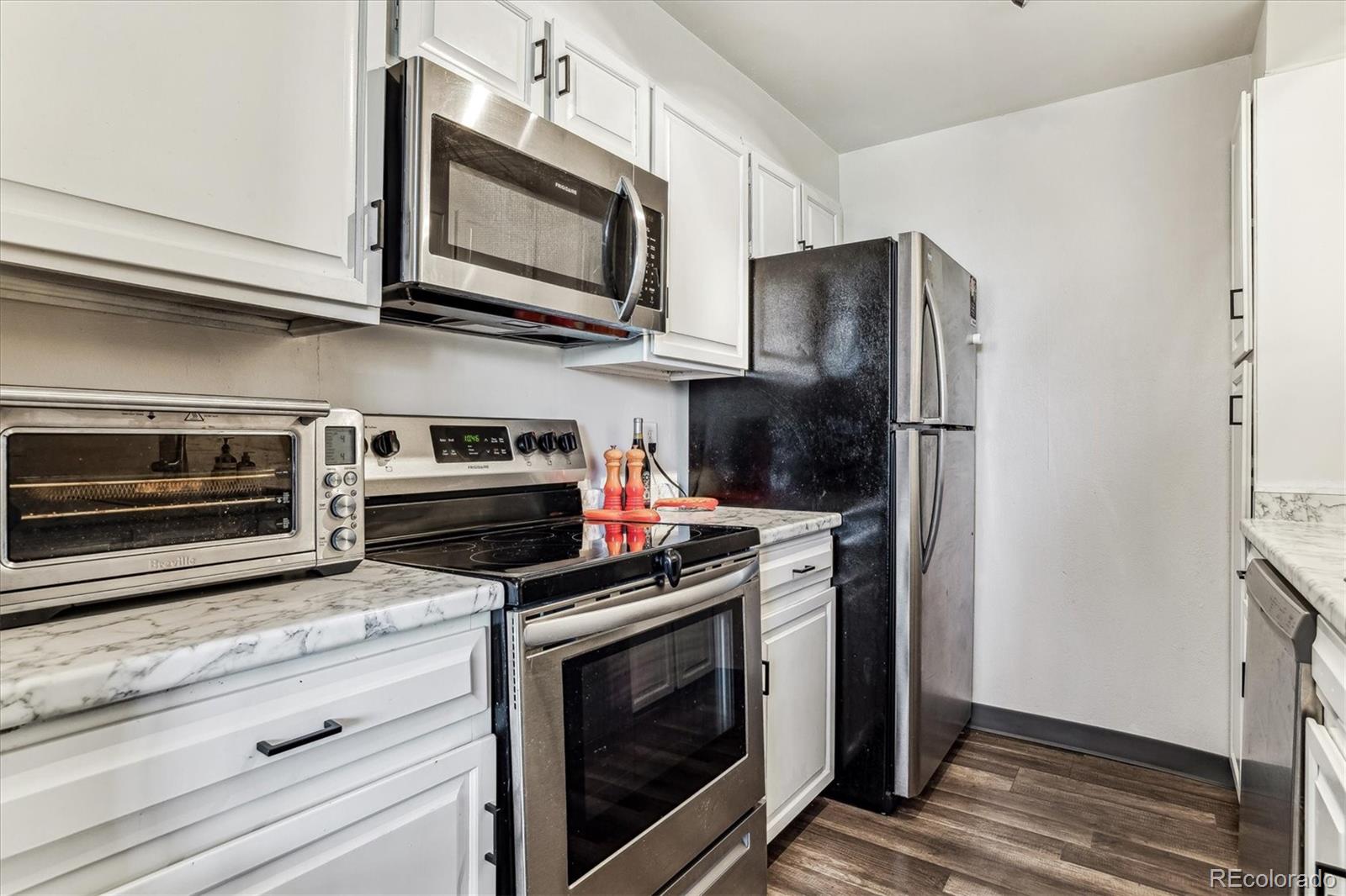 MLS Image #10 for 909 n lafayette street,denver, Colorado