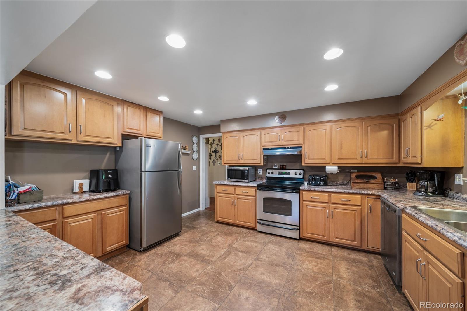 MLS Image #6 for 2507  holiday place,colorado springs, Colorado