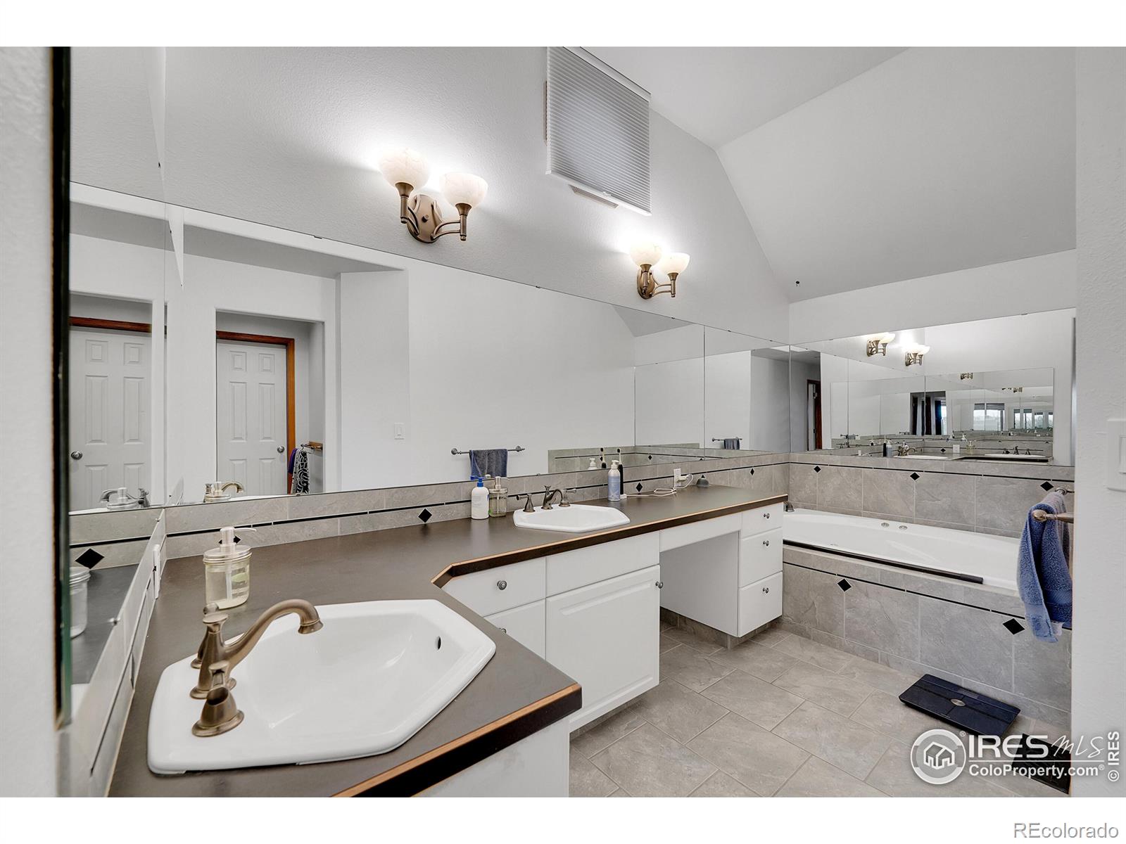 MLS Image #19 for 12987  hillcrest drive,longmont, Colorado