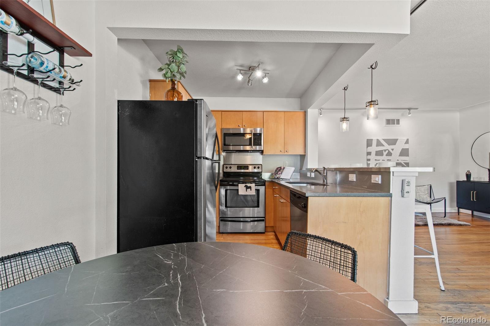 MLS Image #18 for 636 n washington street,denver, Colorado