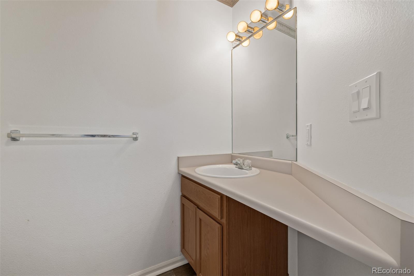 MLS Image #15 for 1845 s union boulevard 35,denver, Colorado