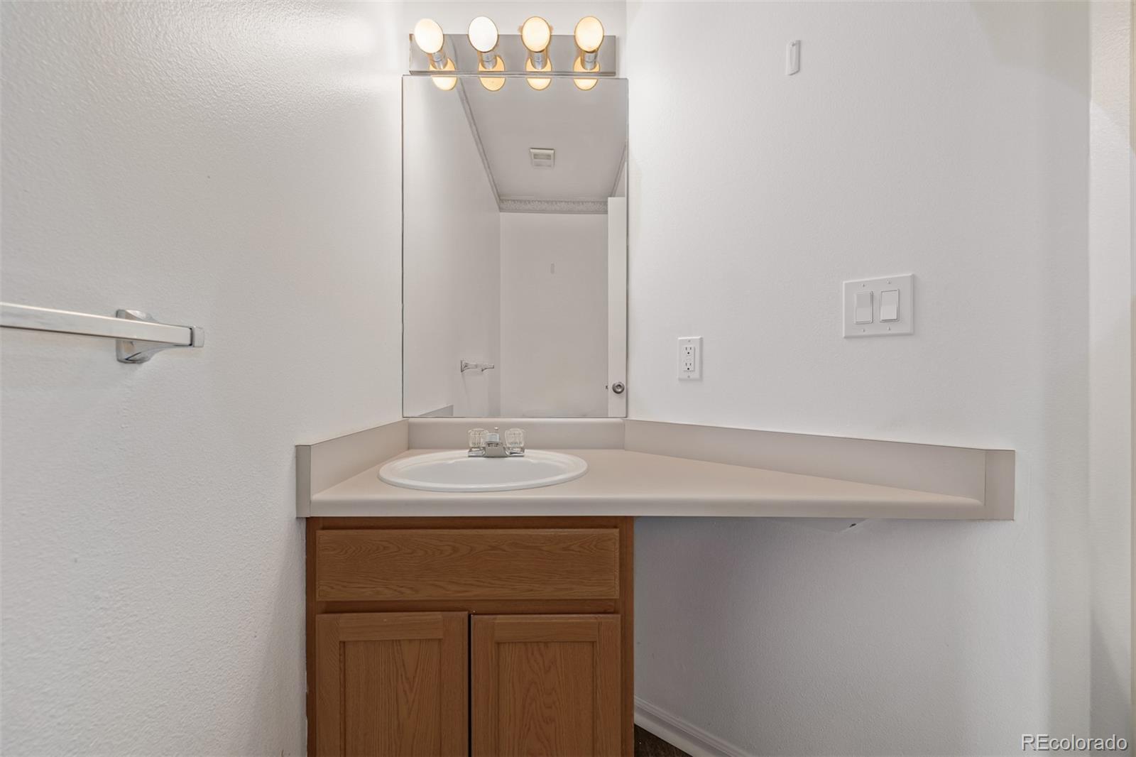 MLS Image #16 for 1845 s union boulevard 35,denver, Colorado