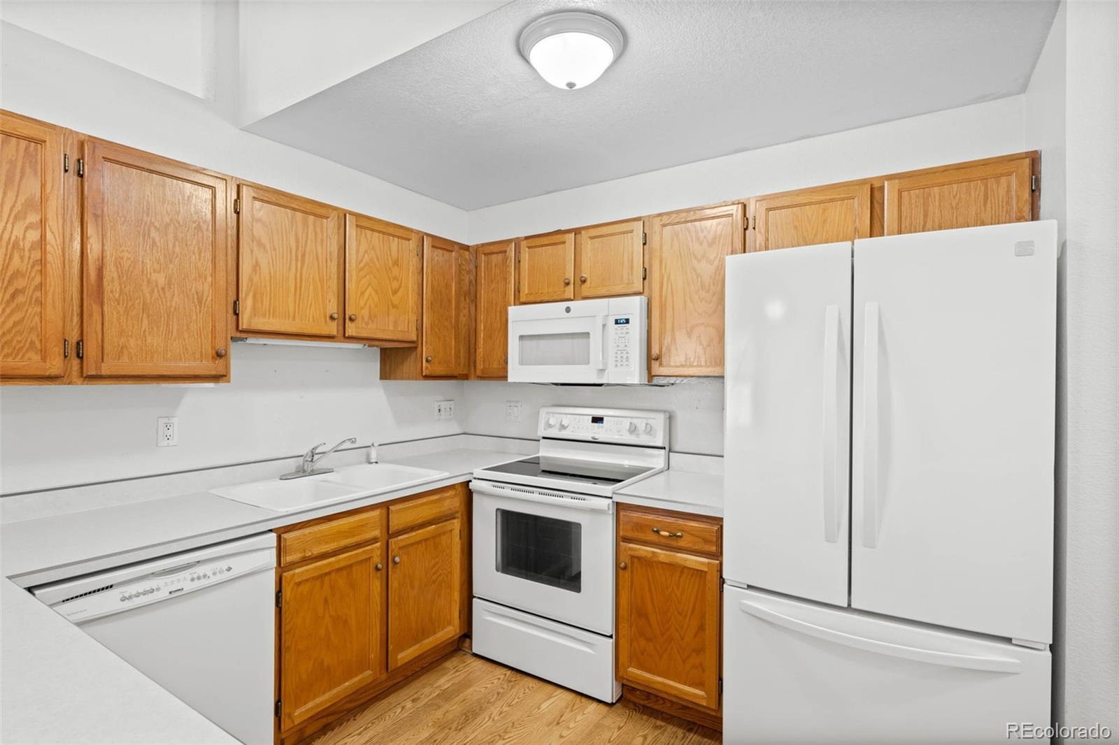 MLS Image #3 for 9127 w cedar drive f,lakewood, Colorado