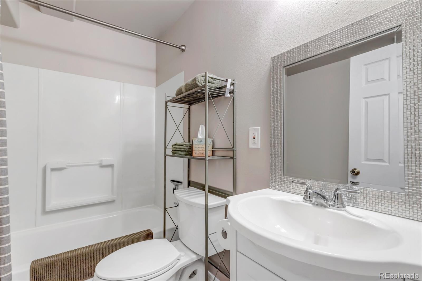 MLS Image #28 for 24710 e gunnison drive,aurora, Colorado