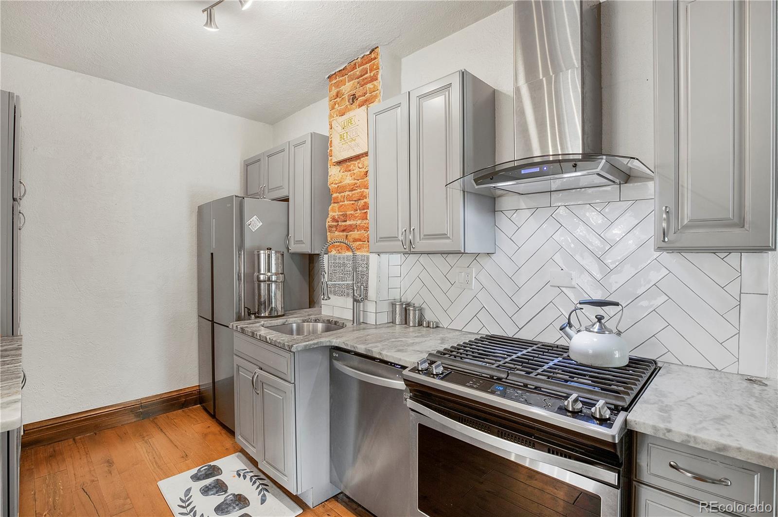 MLS Image #6 for 3344 n clay street,denver, Colorado