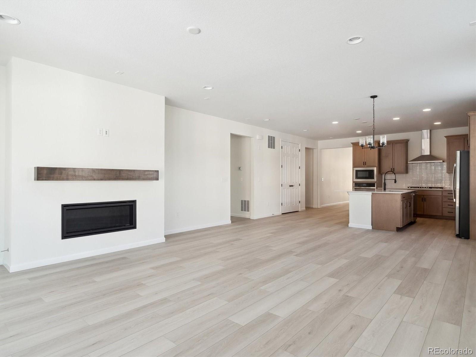 MLS Image #9 for 3826 n elk street,aurora, Colorado