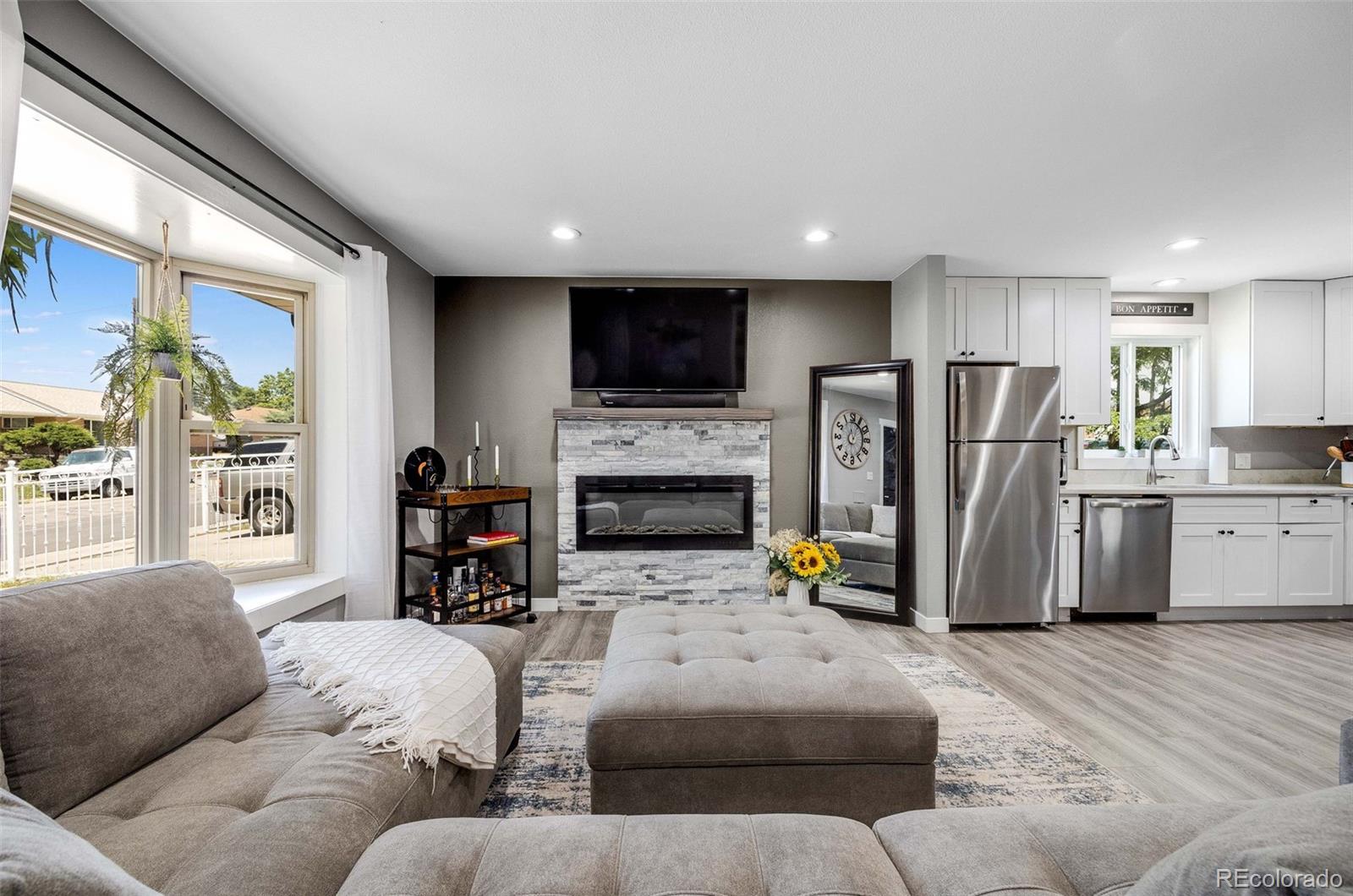 MLS Image #6 for 7130  alan drive,denver, Colorado