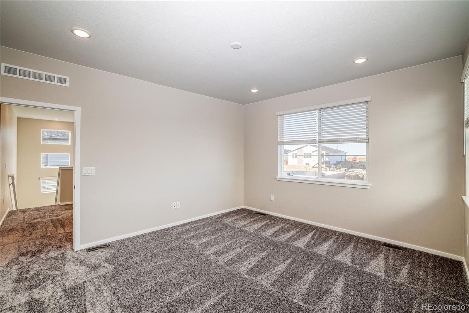 MLS Image #10 for 23910 e 41st avenue,aurora, Colorado