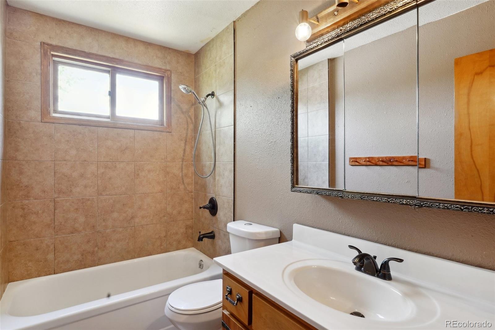 MLS Image #13 for 304  iris drive,fountain, Colorado