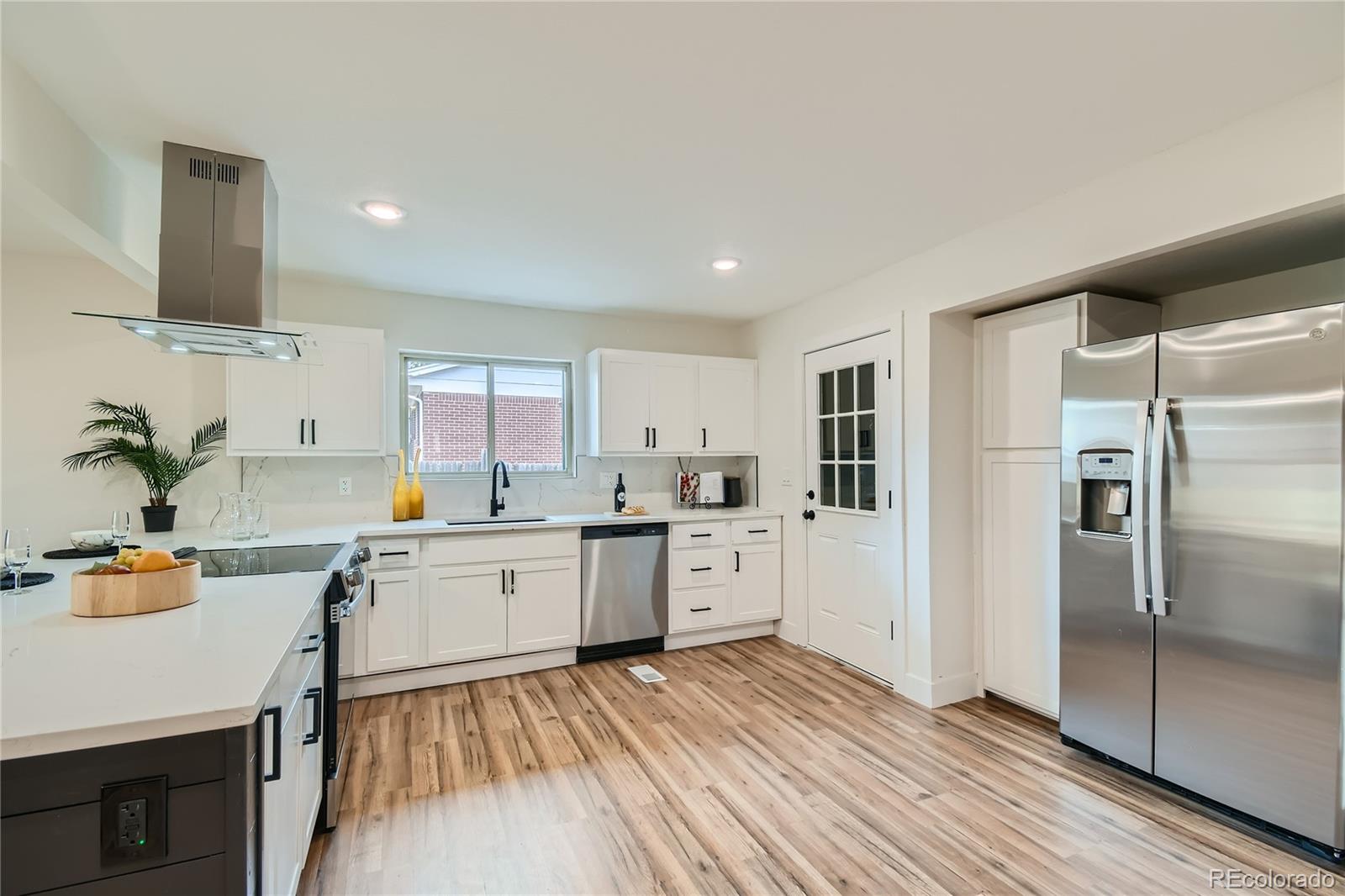 MLS Image #8 for 540 e 82nd drive,denver, Colorado