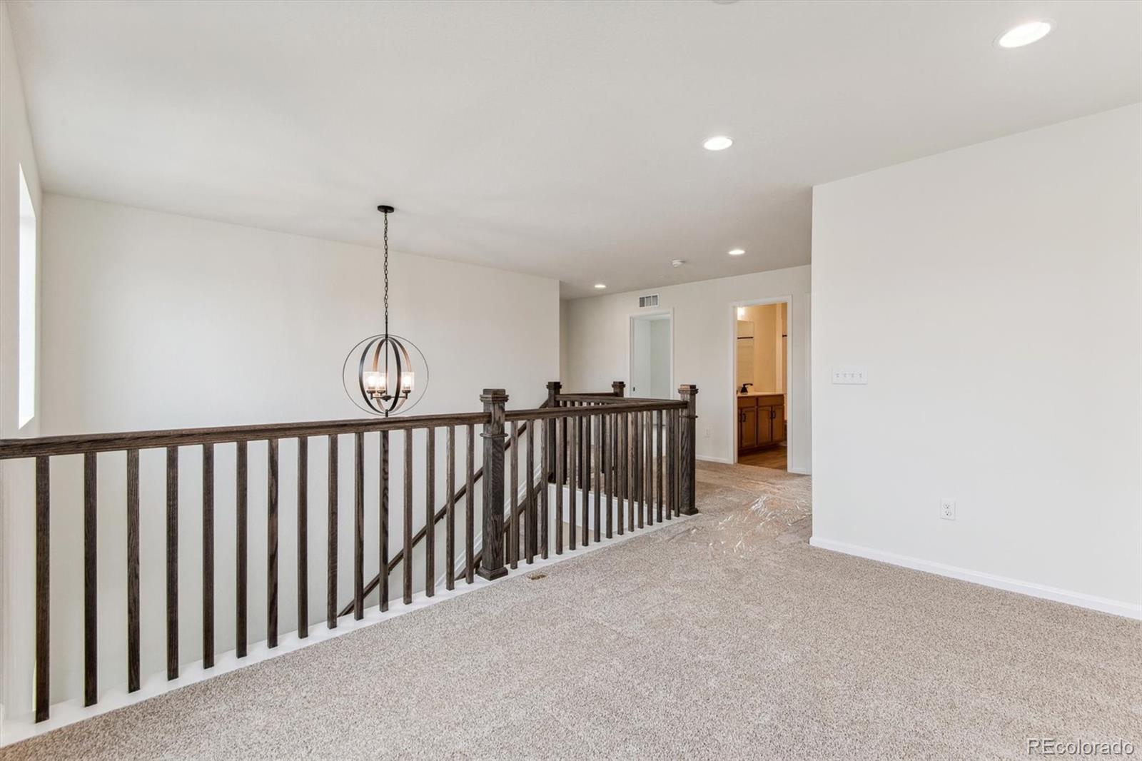 MLS Image #10 for 24542 e 38th avenue,aurora, Colorado