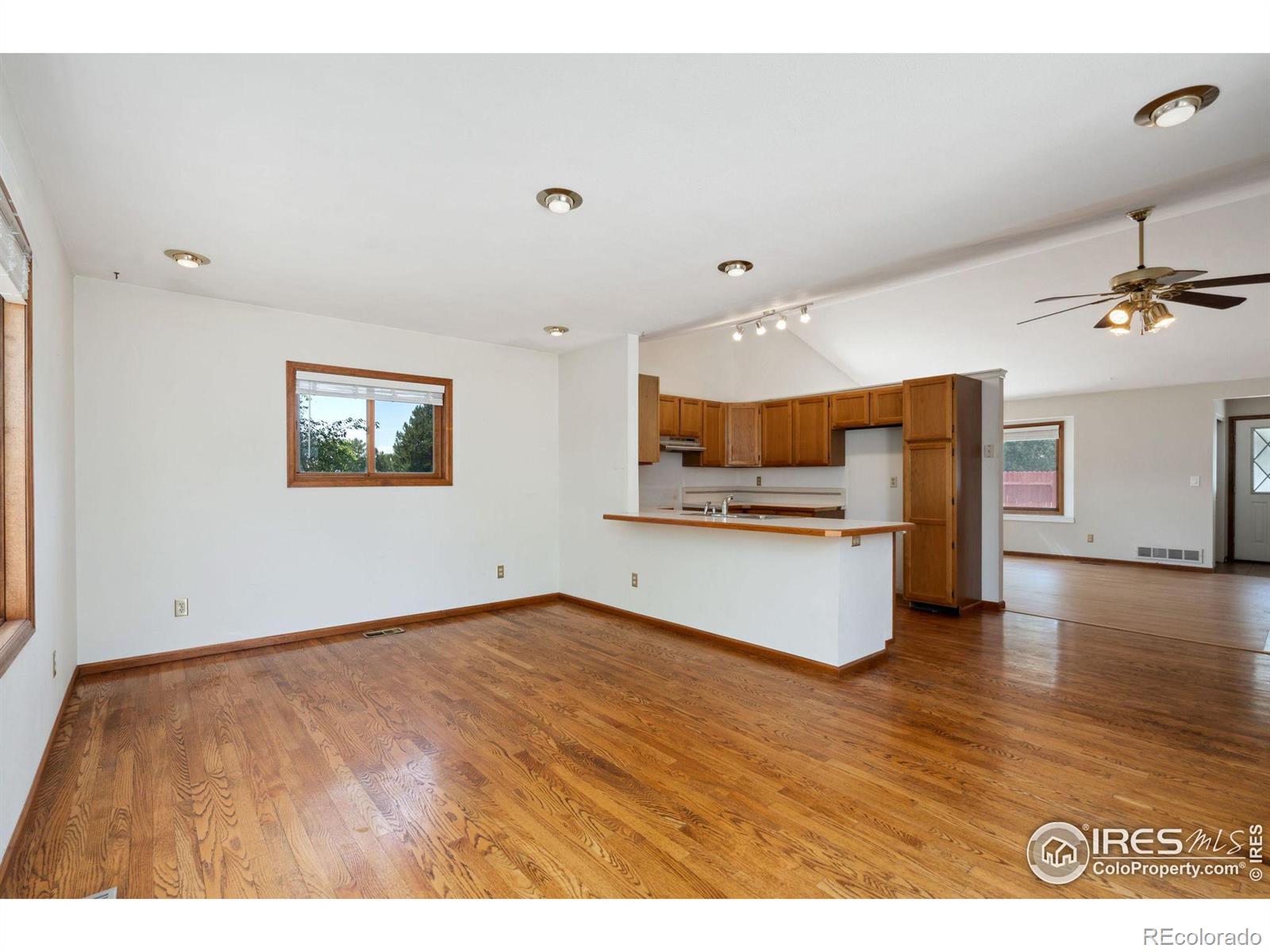 MLS Image #11 for 1725  flemming drive,longmont, Colorado