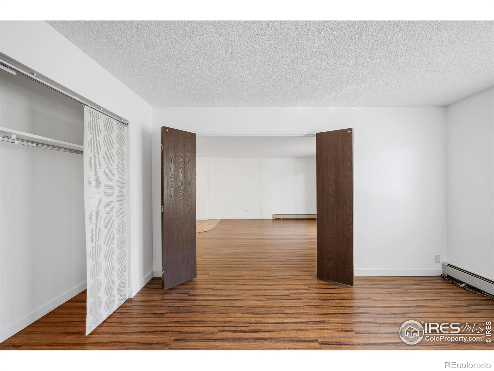 MLS Image #15 for 3450 s poplar street,denver, Colorado