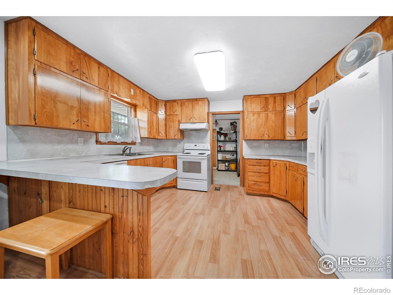 MLS Image #14 for 762  date avenue,akron, Colorado