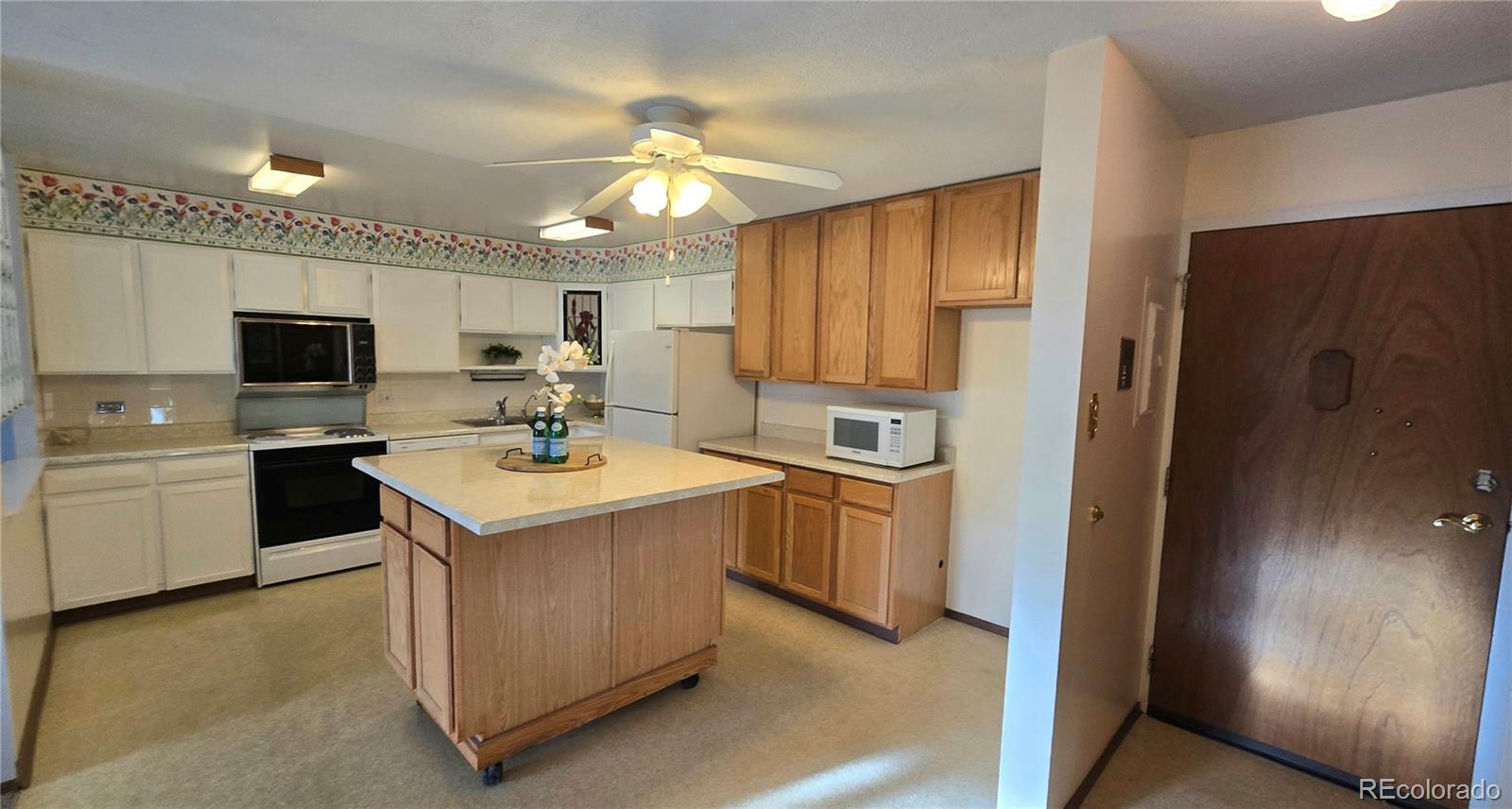 MLS Image #6 for 680 s alton way,denver, Colorado