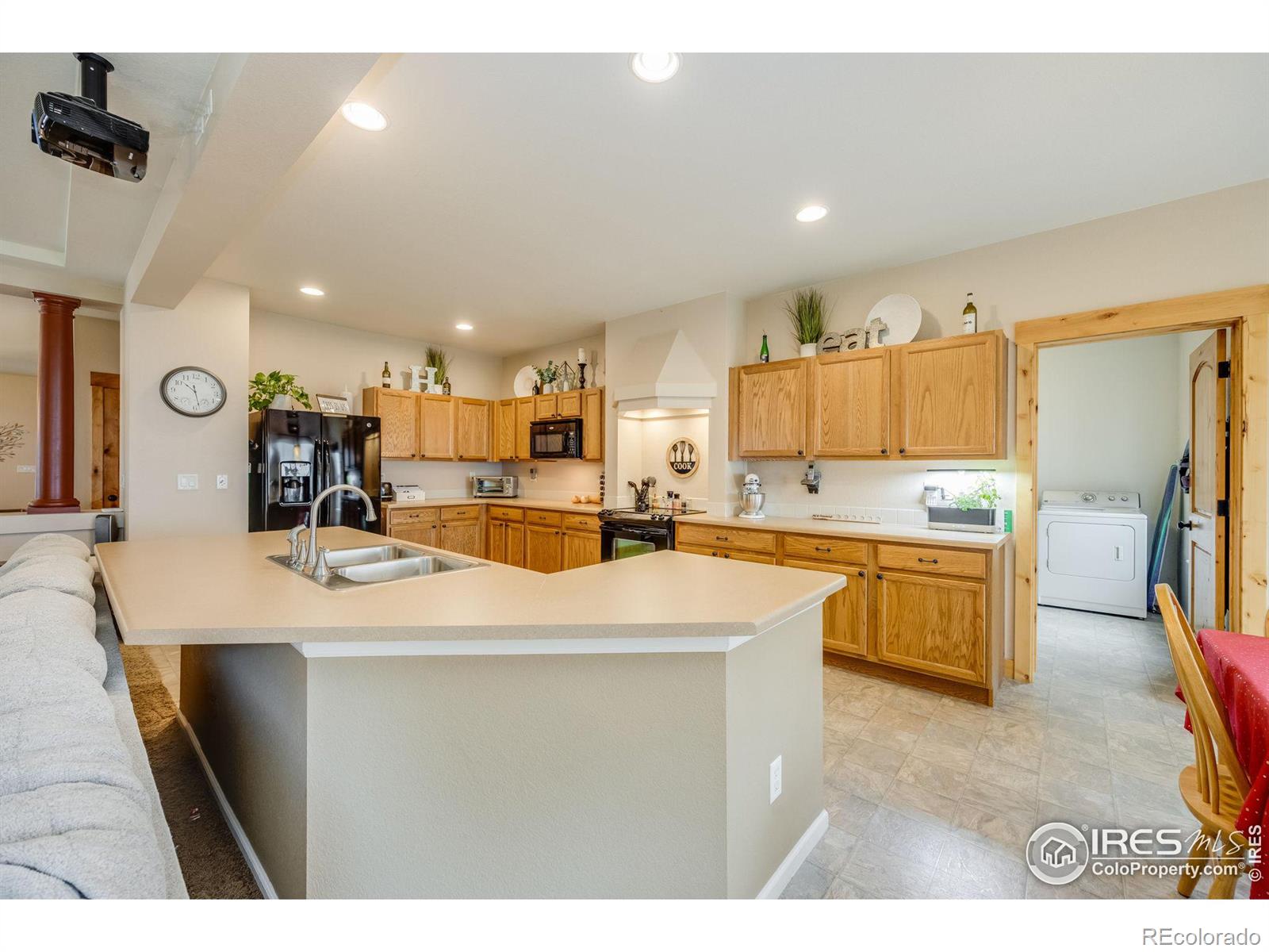 MLS Image #11 for 3546  pinewood court,johnstown, Colorado