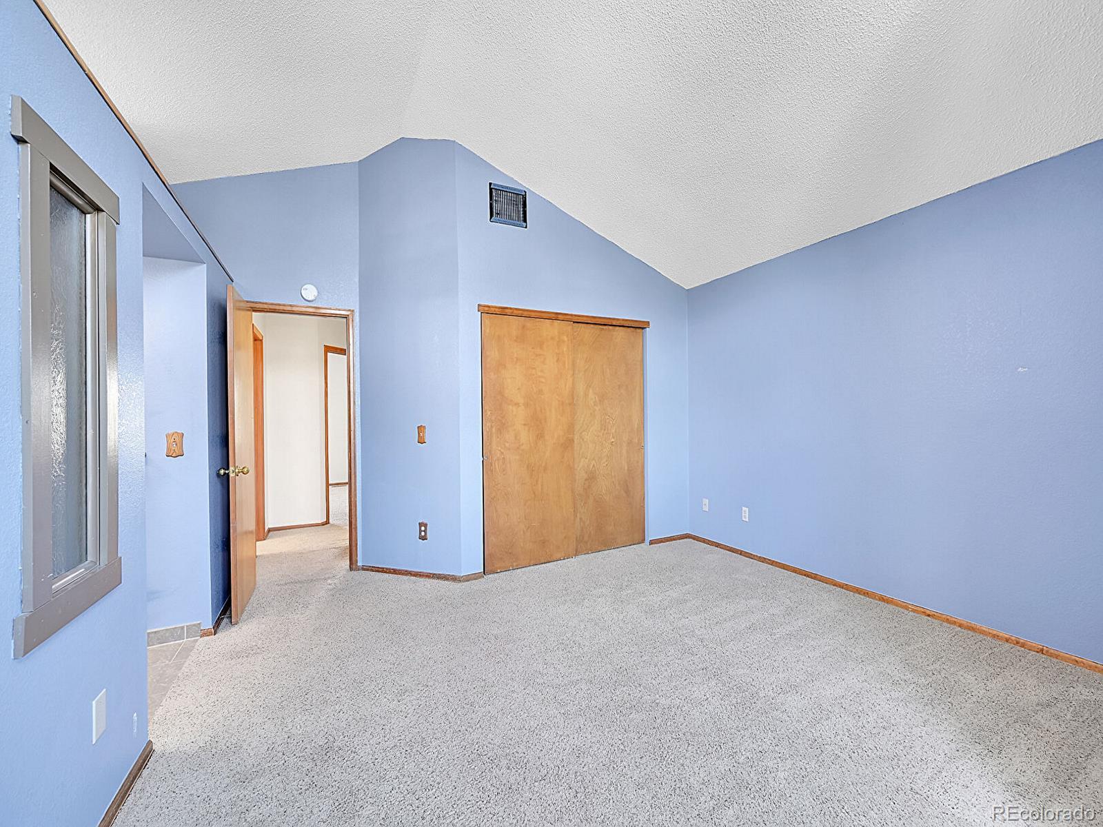 MLS Image #12 for 4843 s tower way,aurora, Colorado