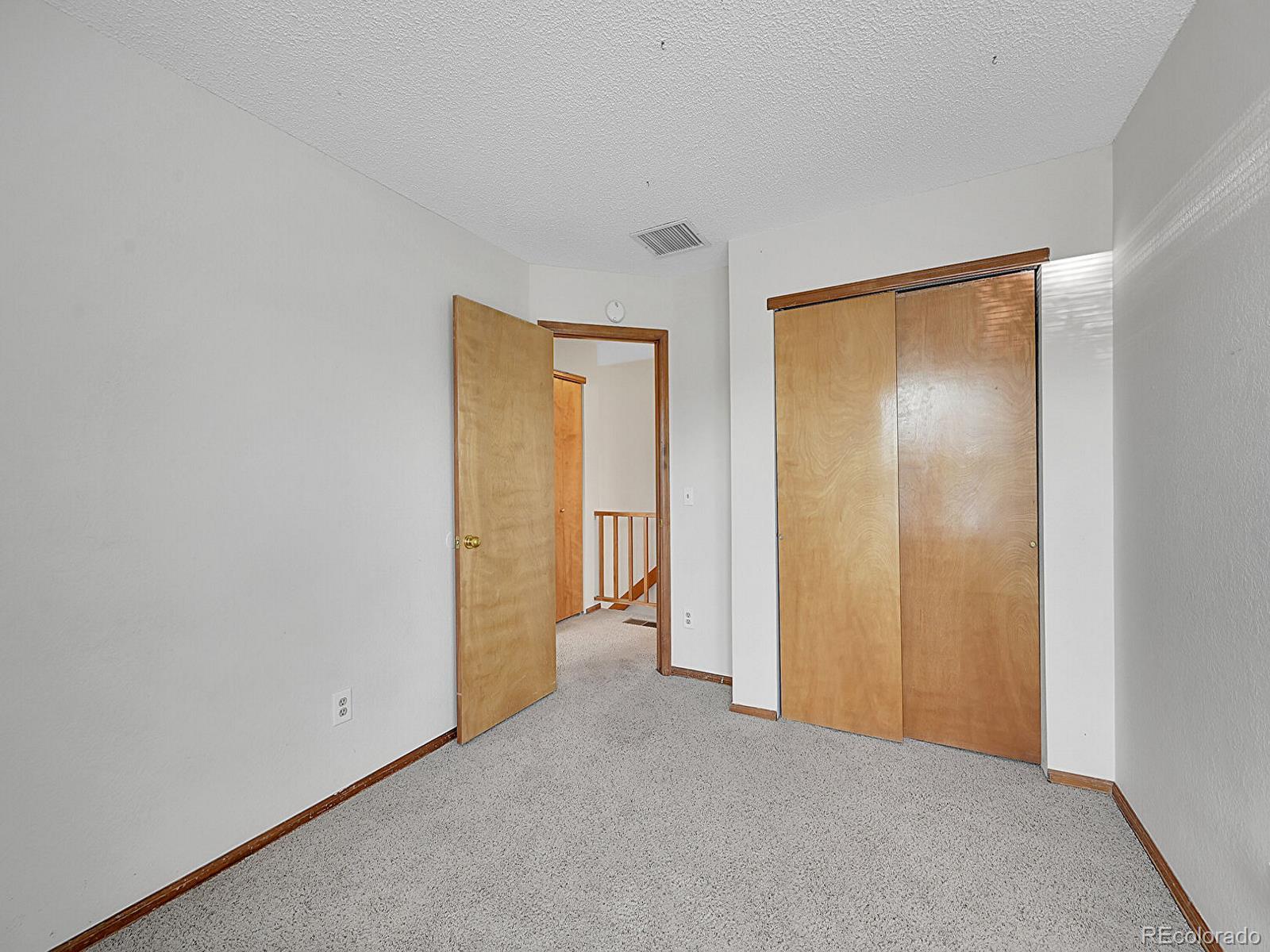 MLS Image #17 for 4843 s tower way,aurora, Colorado